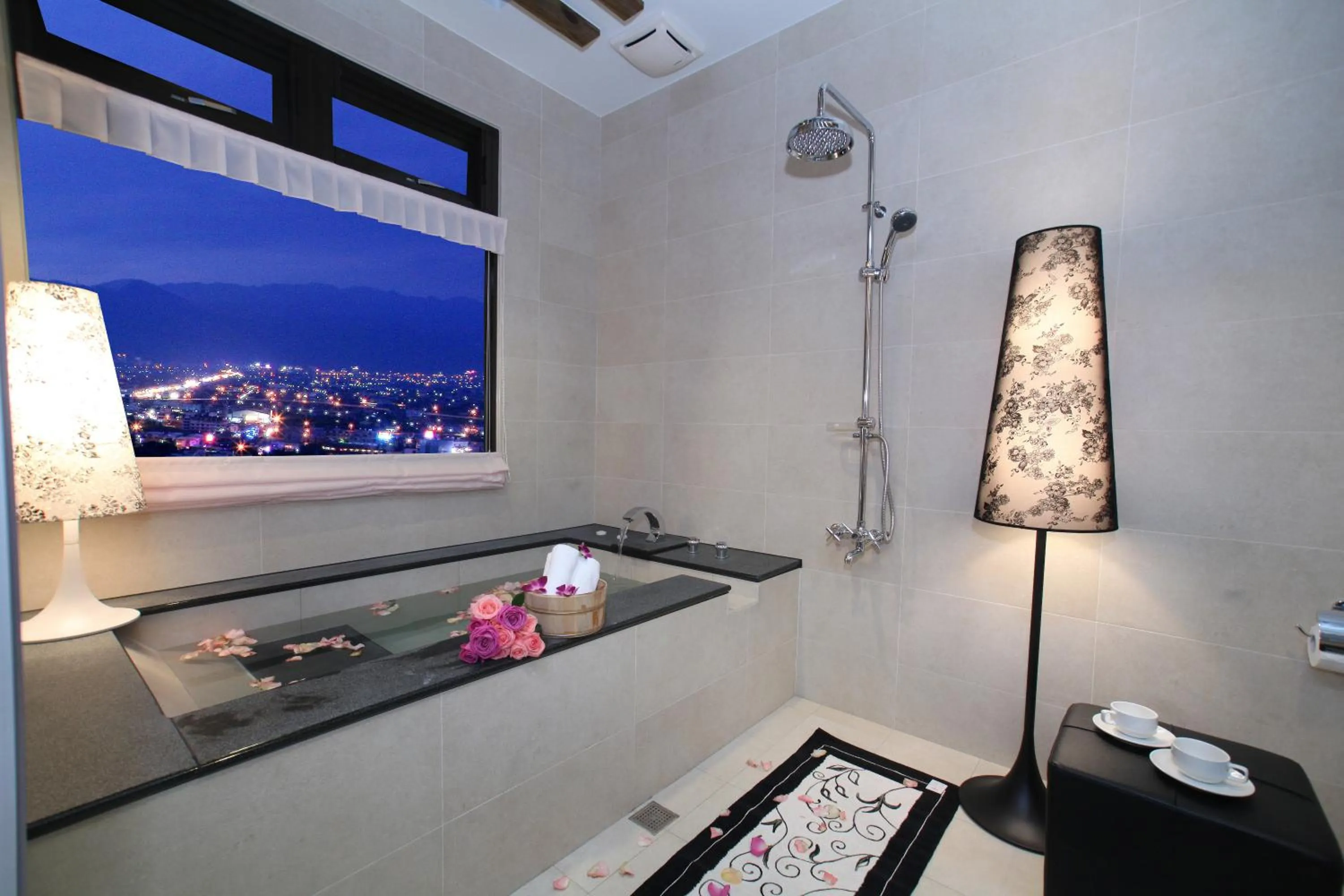 Spring Fountain Hotel