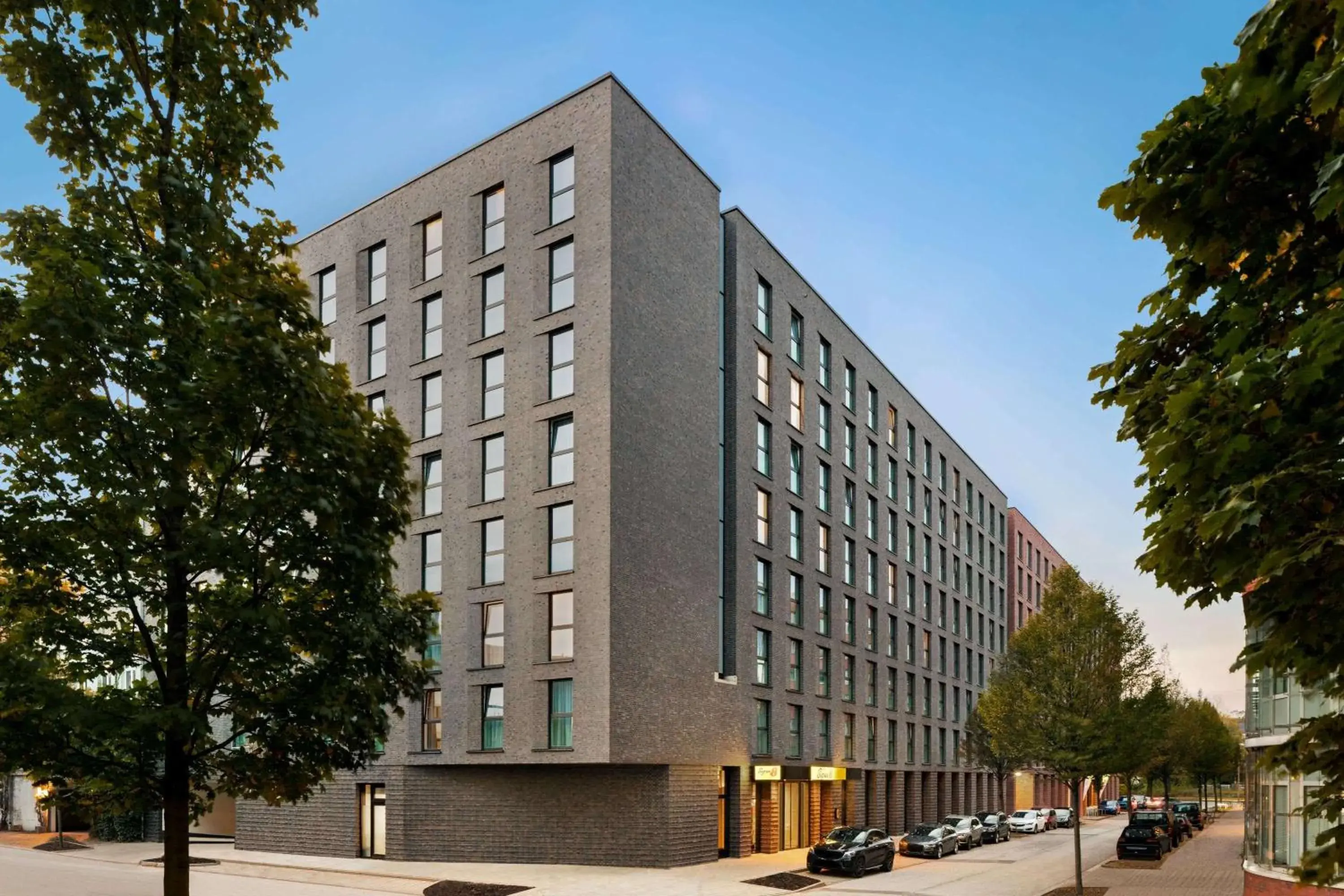 Property building in Super 8 by Wyndham Hamburg Mitte Property building in Super 8 by Wyndham Hamburg Mitte