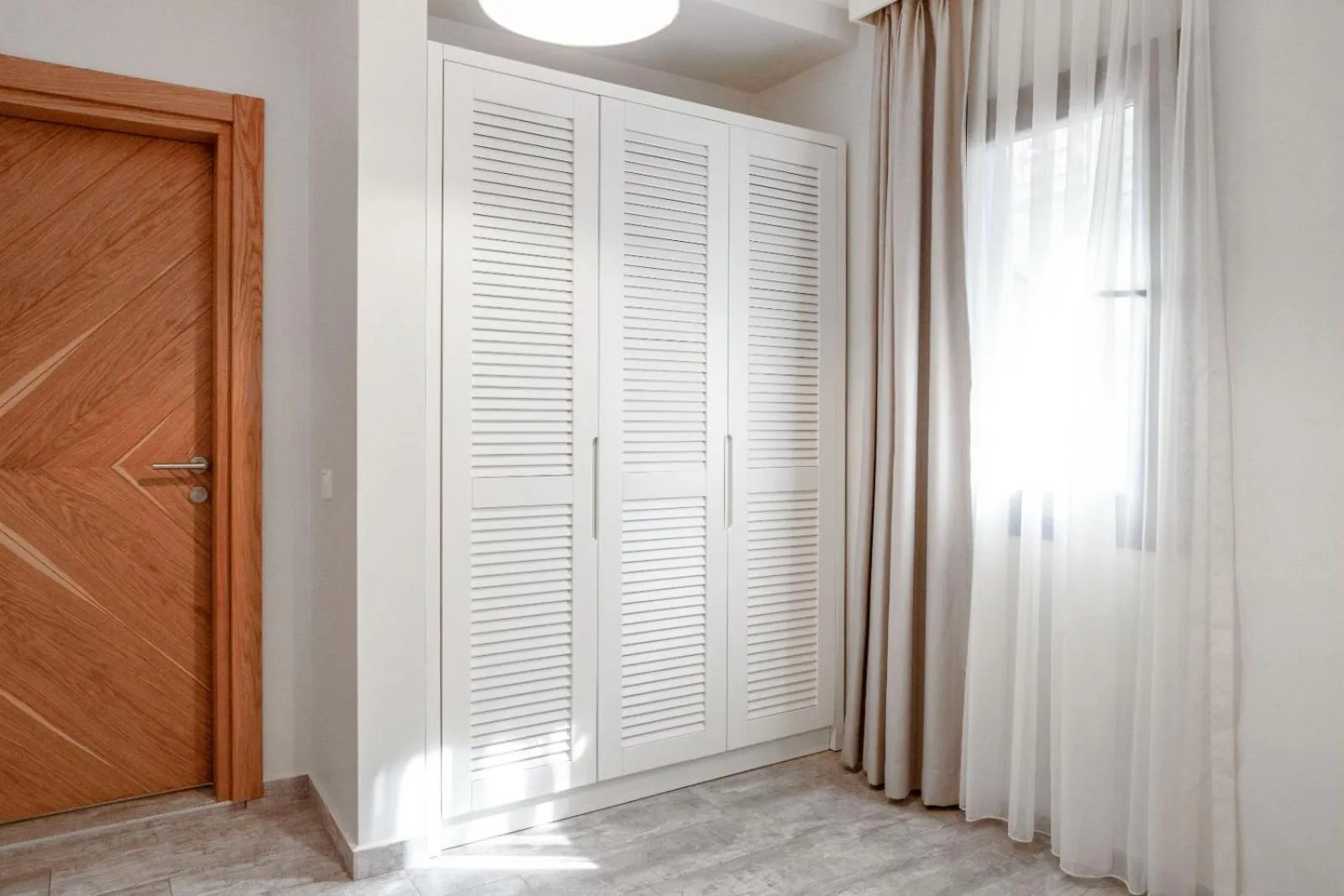 wardrobe in Dorman Suites