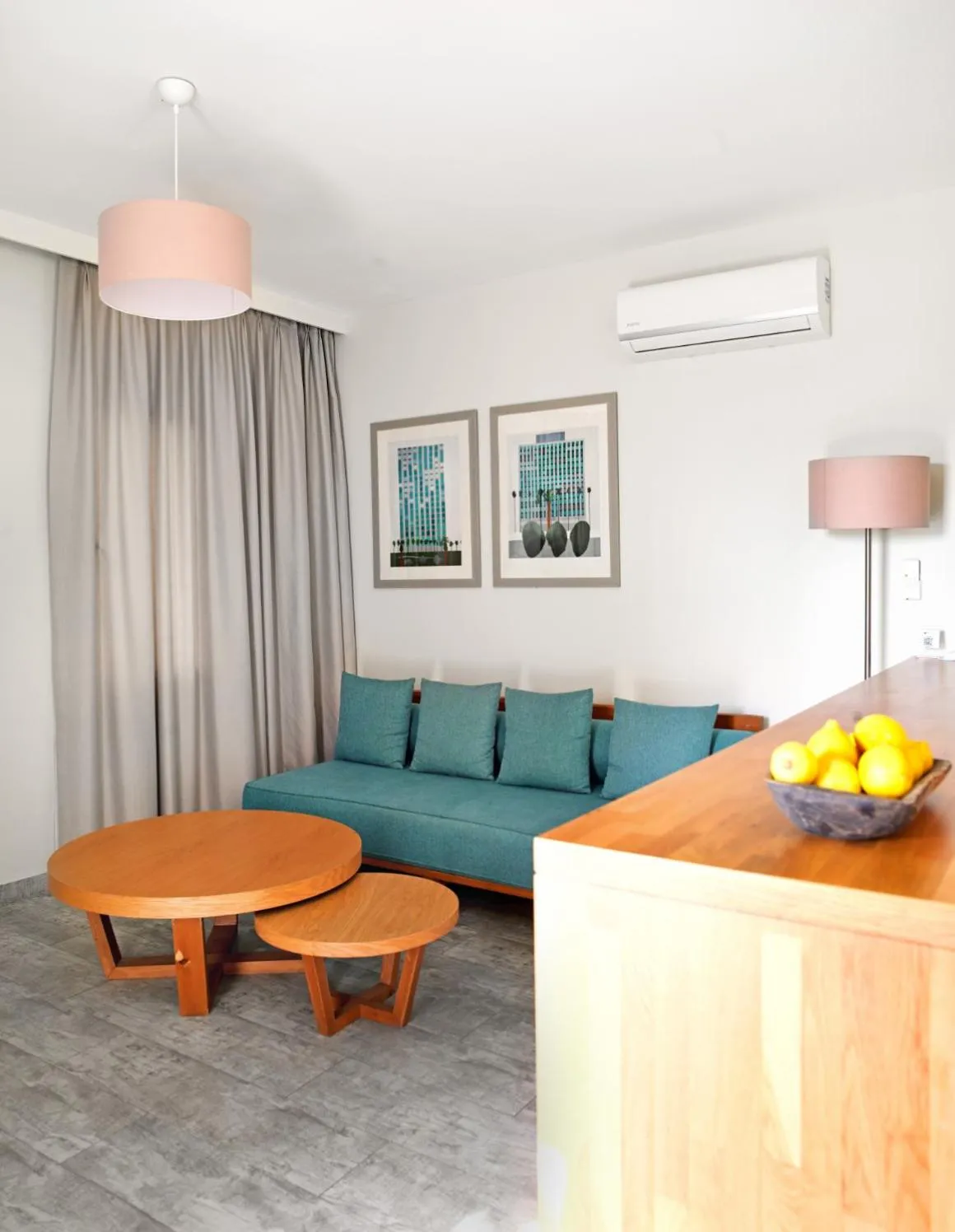 Living room in Dorman Suites