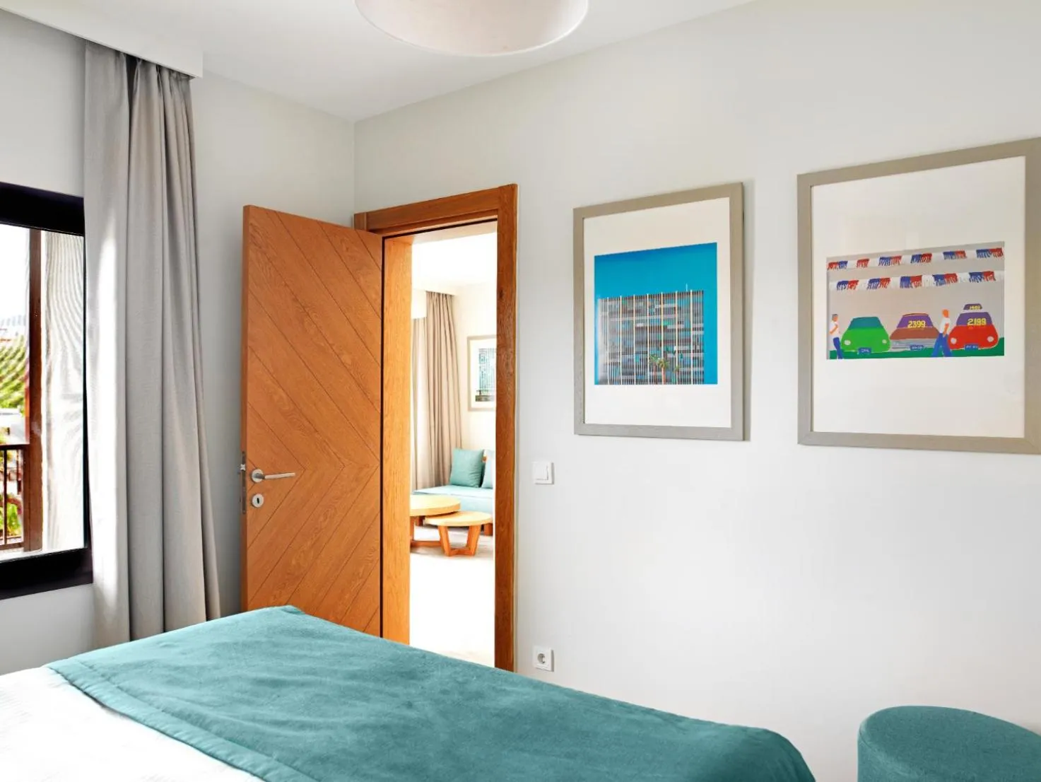 Bedroom, Bed in Dorman Suites