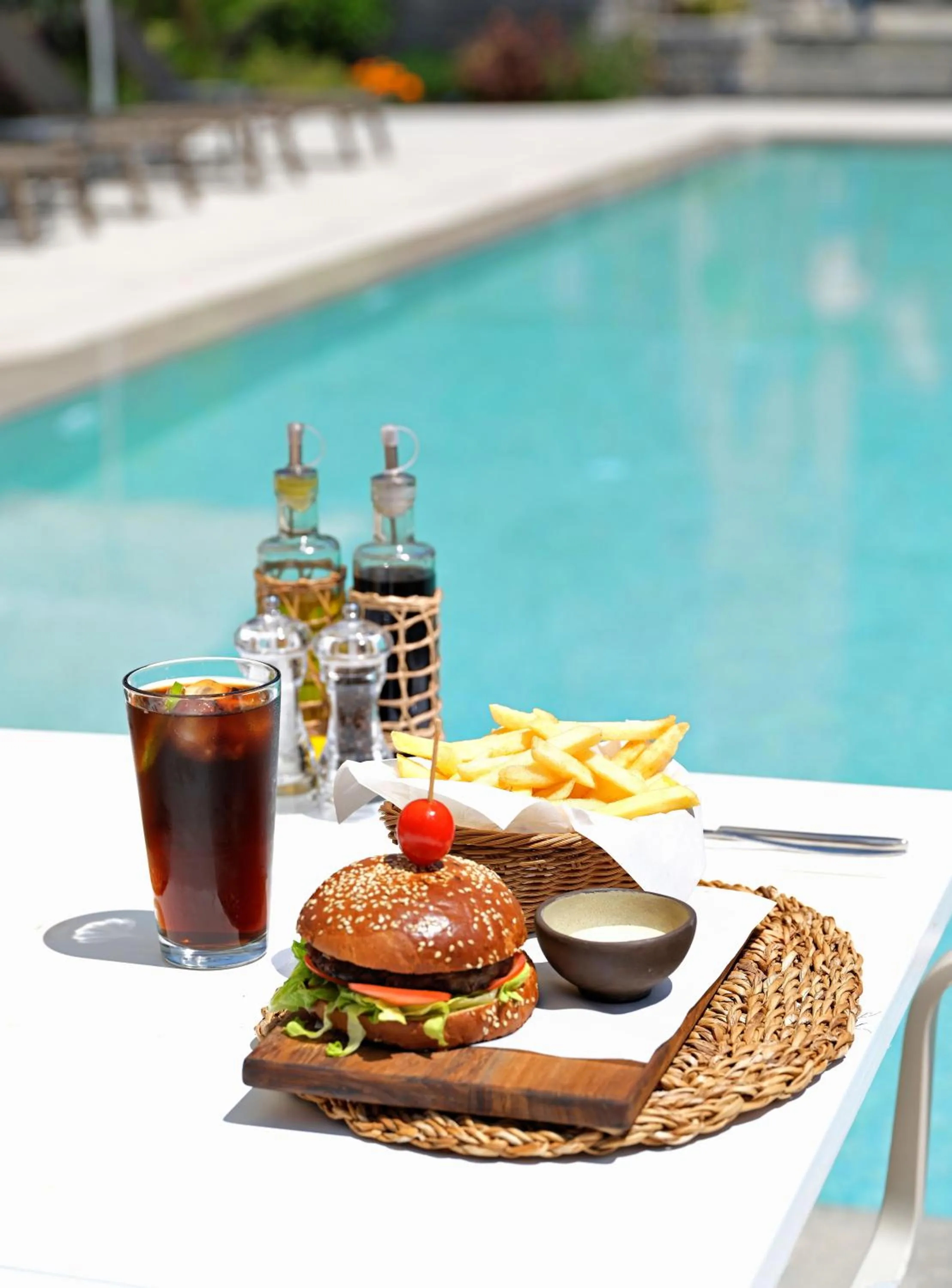 Food and drinks in Dorman Suites