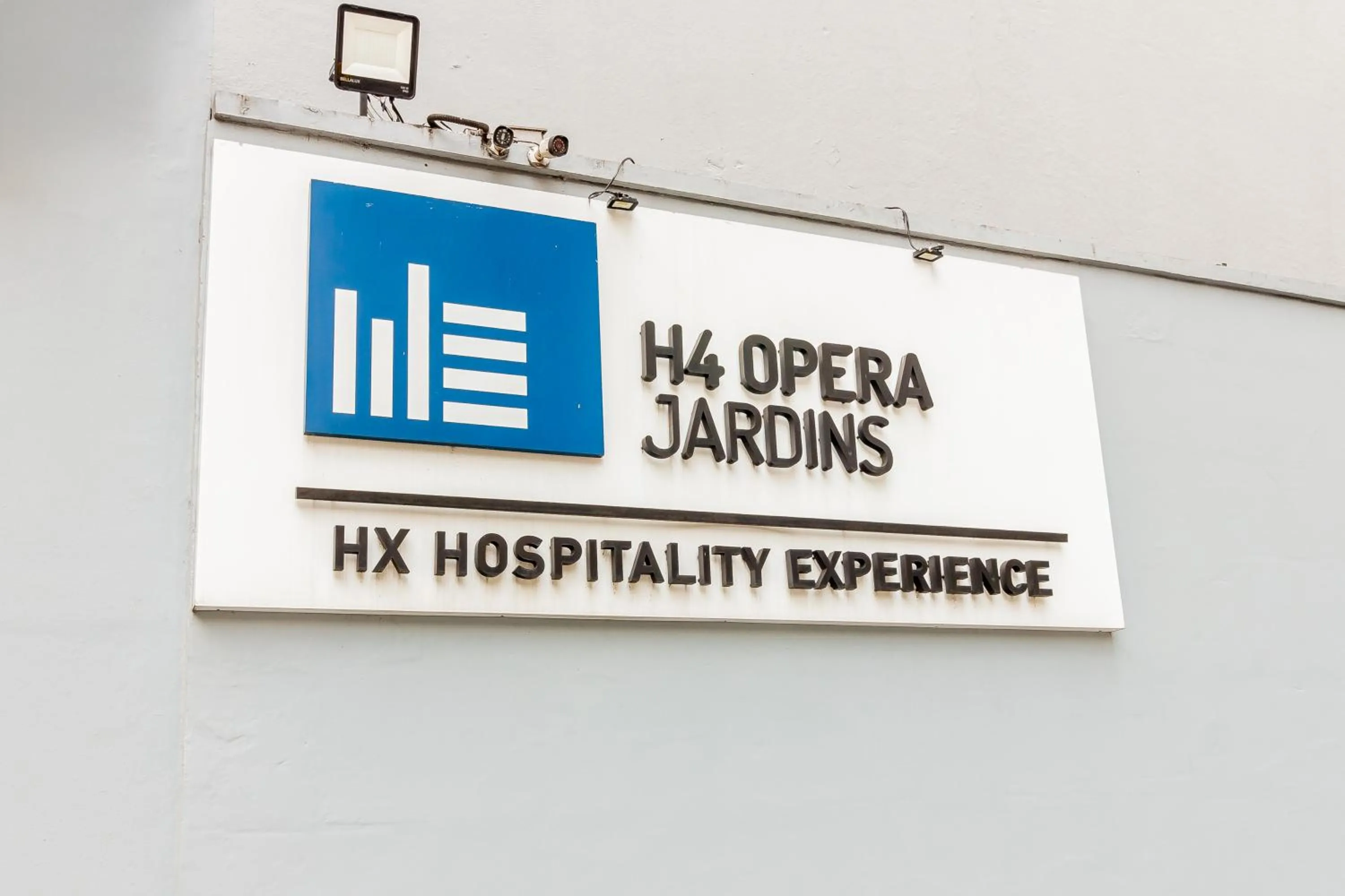 Facade/entrance in H4 Hotel Opera Jardins