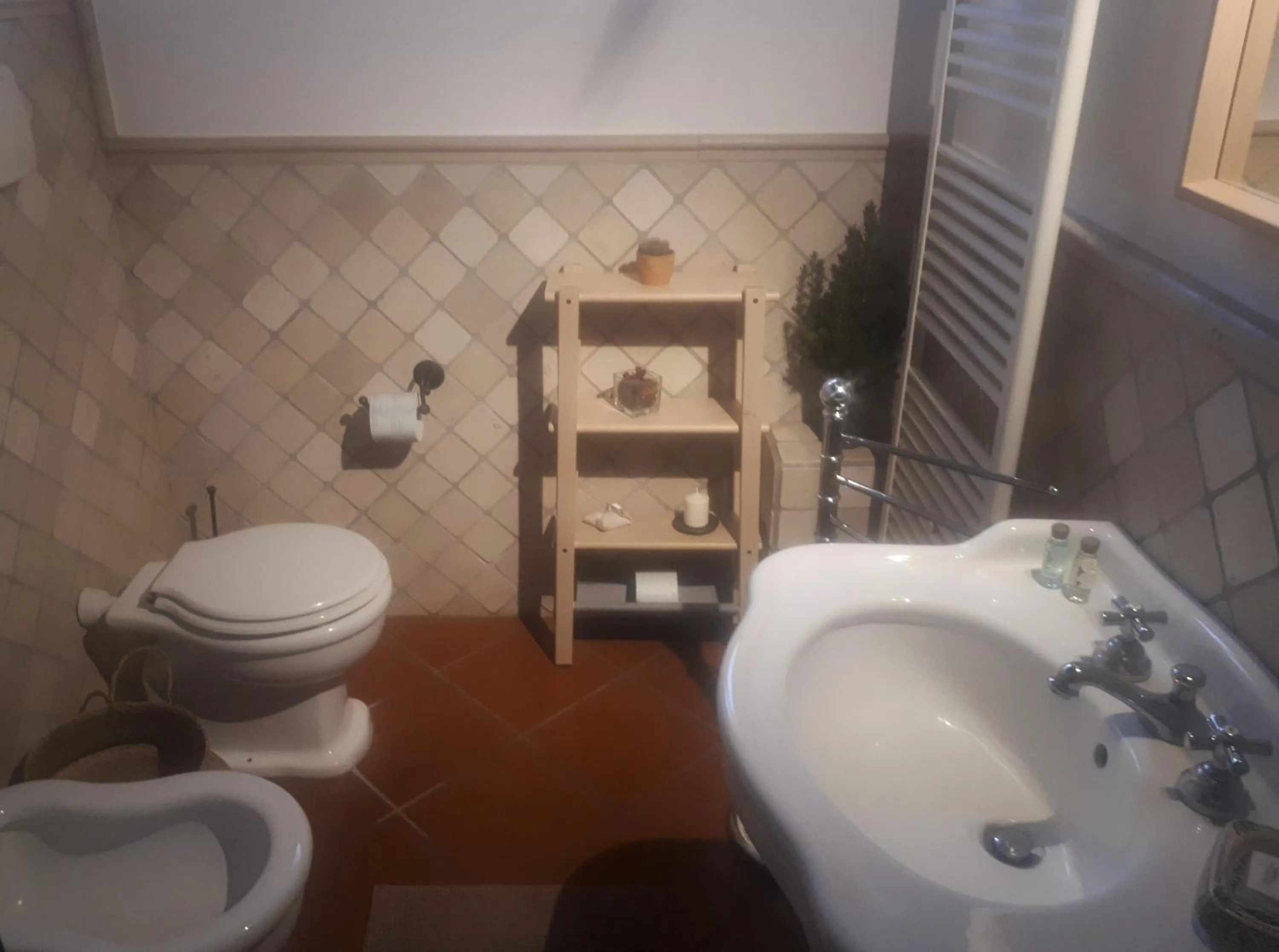 Bathroom in B&B I Pini Di Storaco