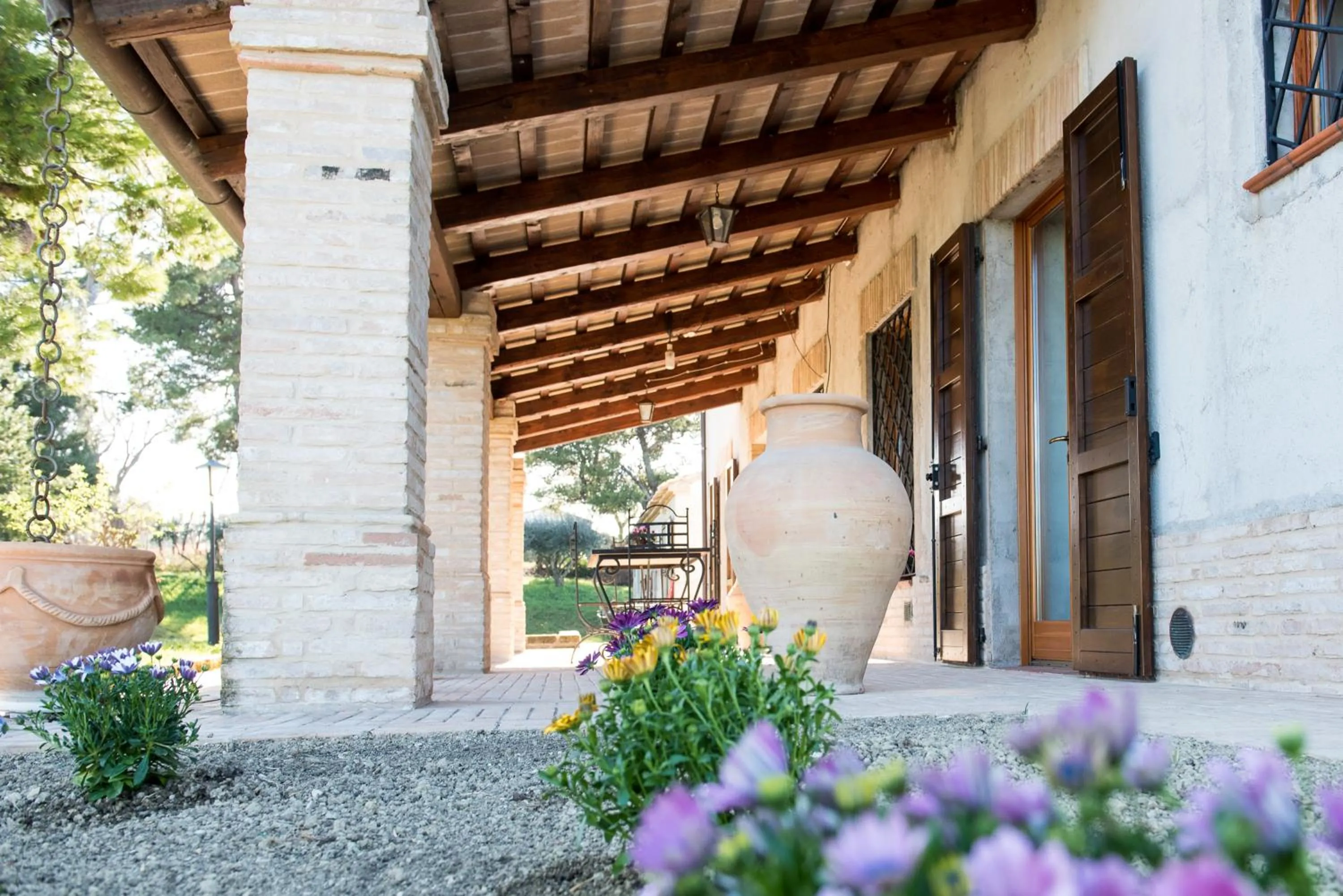 Patio in B&B I Pini Di Storaco