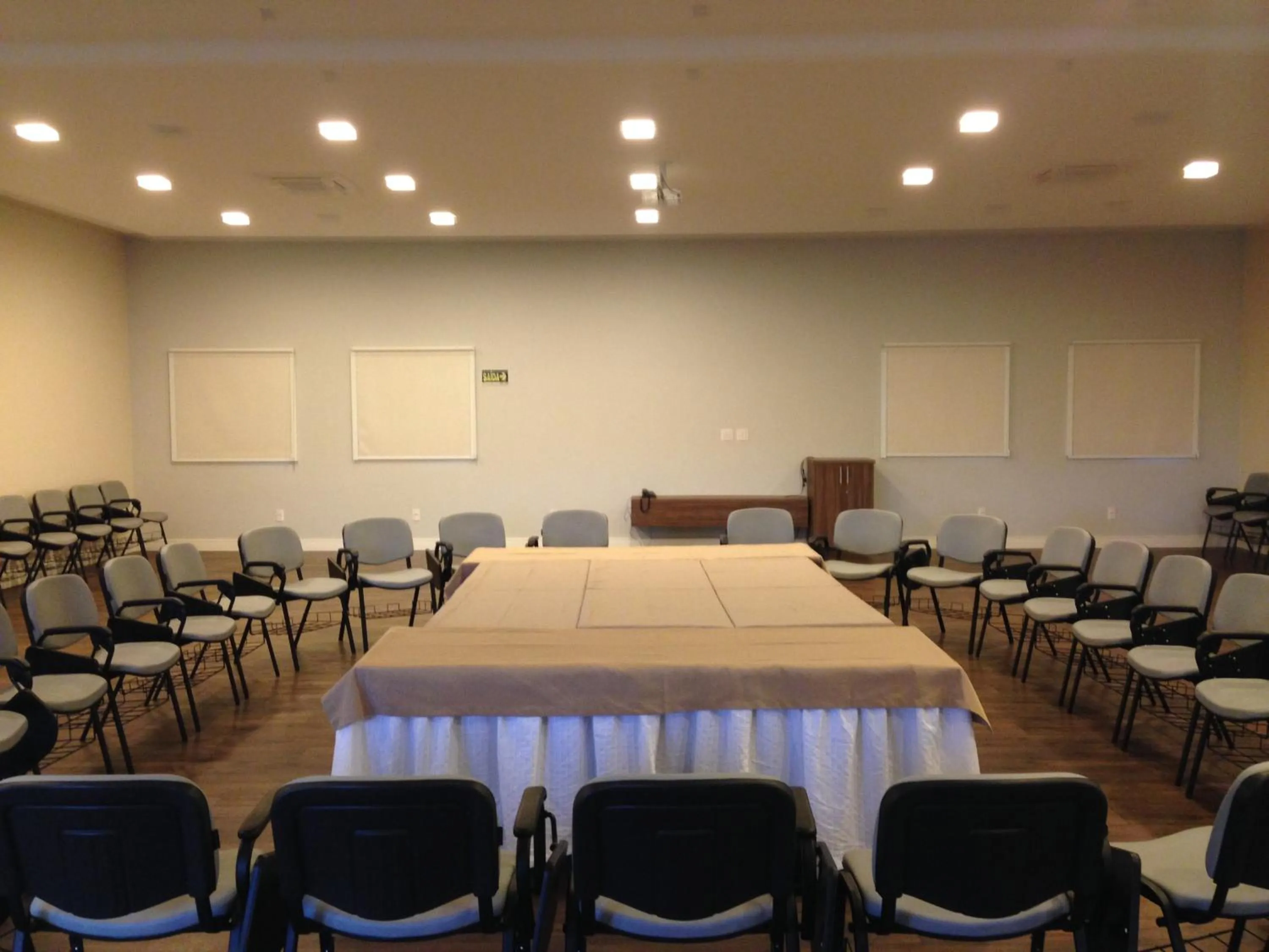 Meeting/conference room in Dona Adelia Hotel e Restaurante