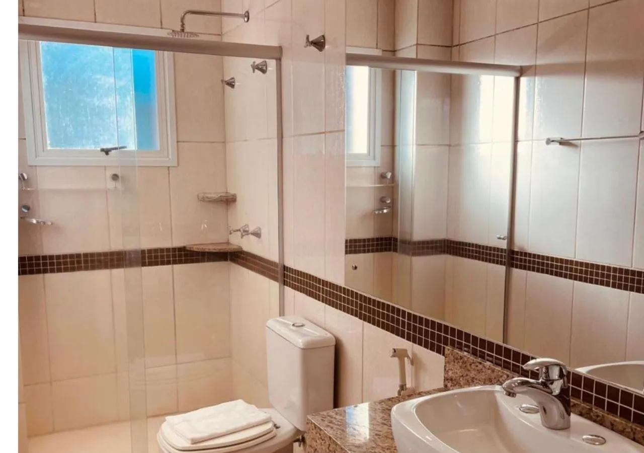 Shower in Dona Adelia Hotel e Restaurante