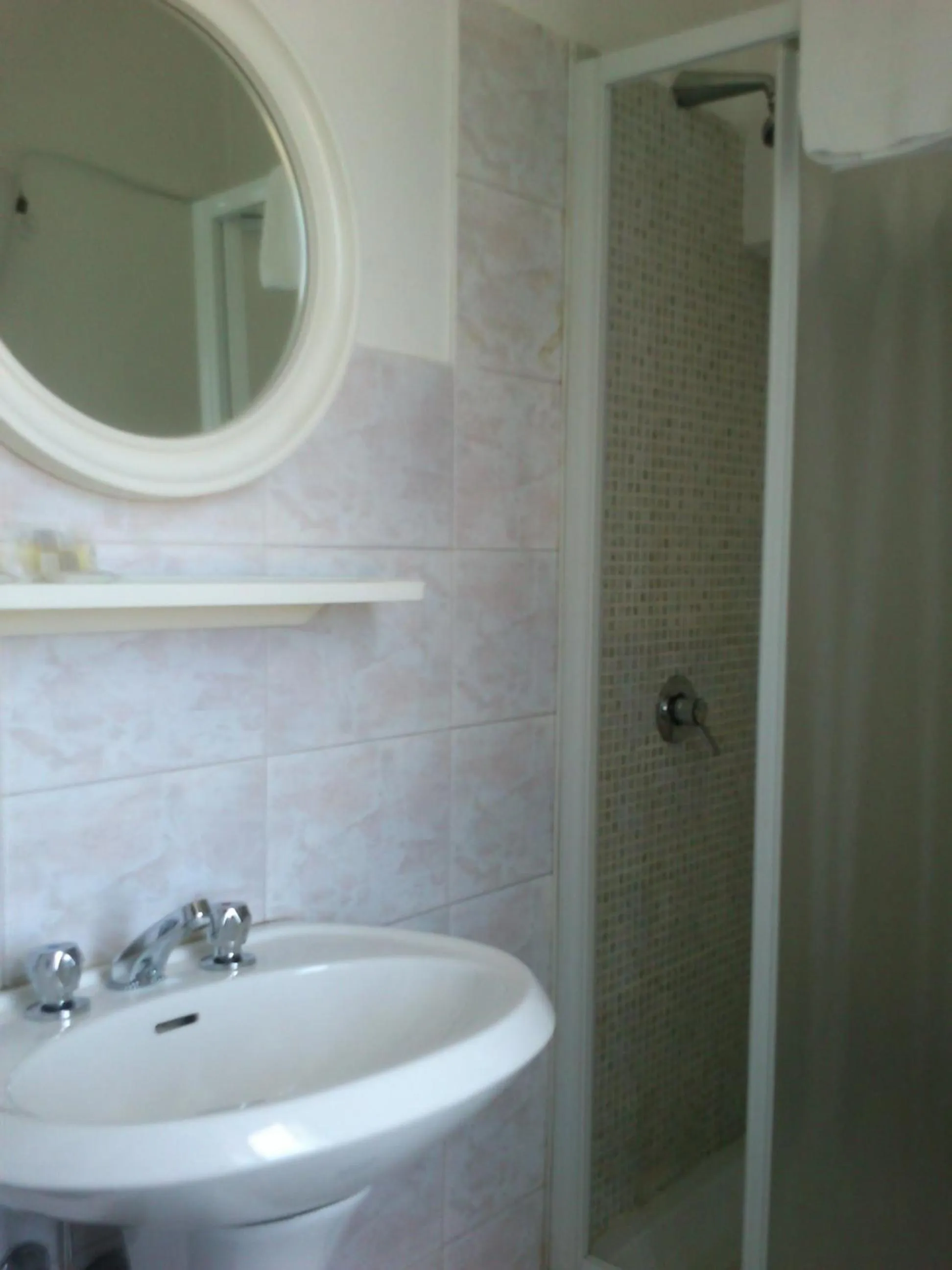 Bathroom in Hotel Dorico