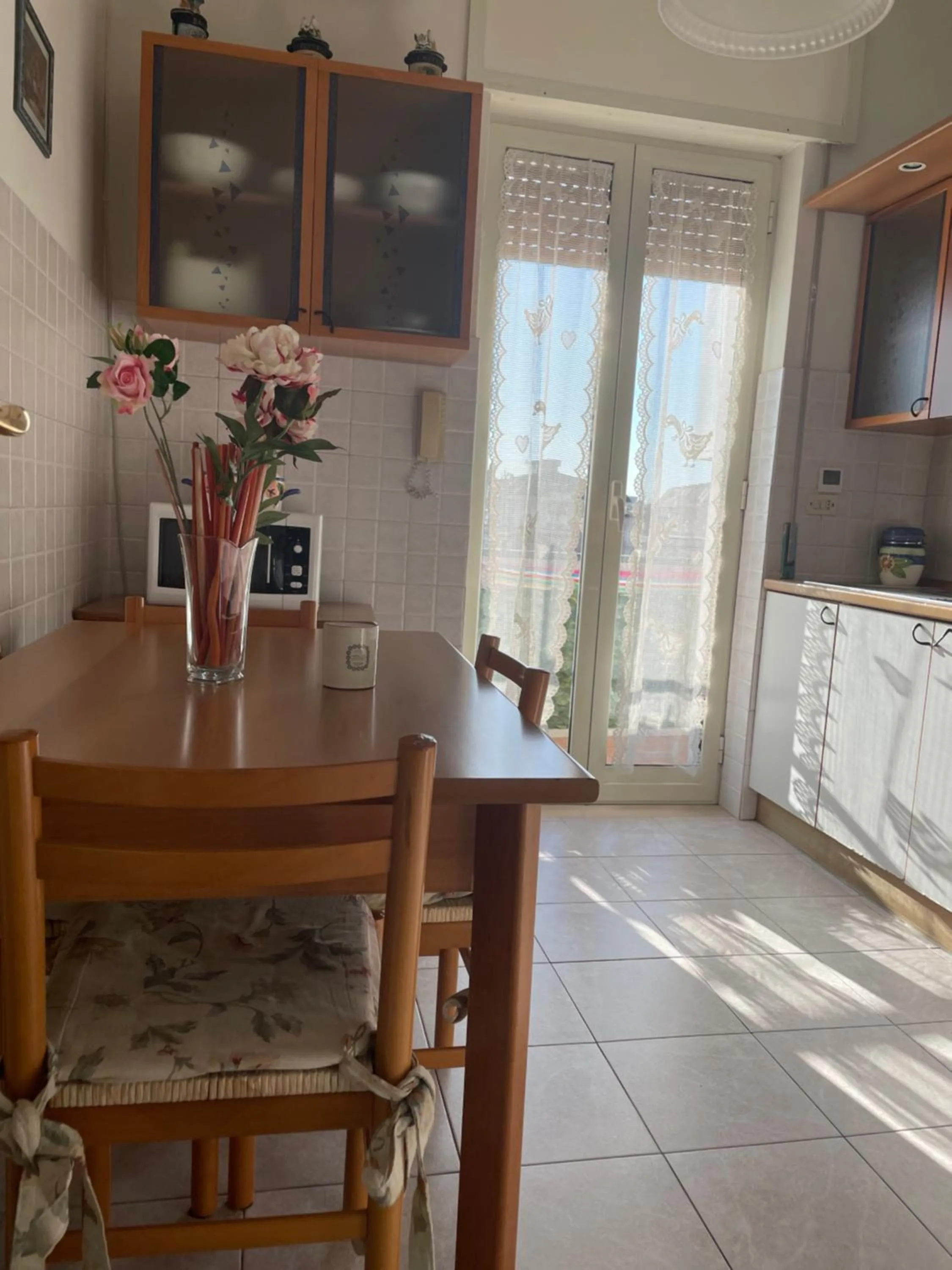 Kitchen or kitchenette in Sweet Emma