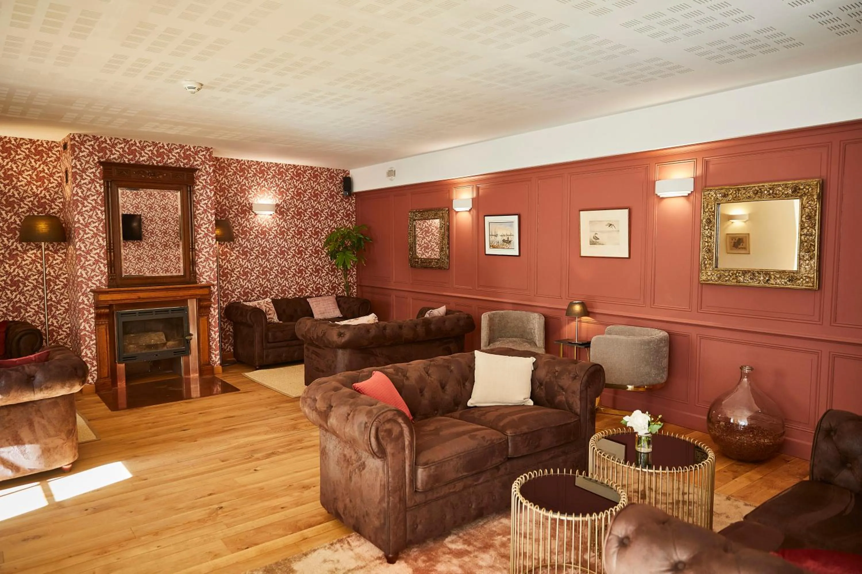 Living room in Olivier Leflaive Hôtel Restaurants