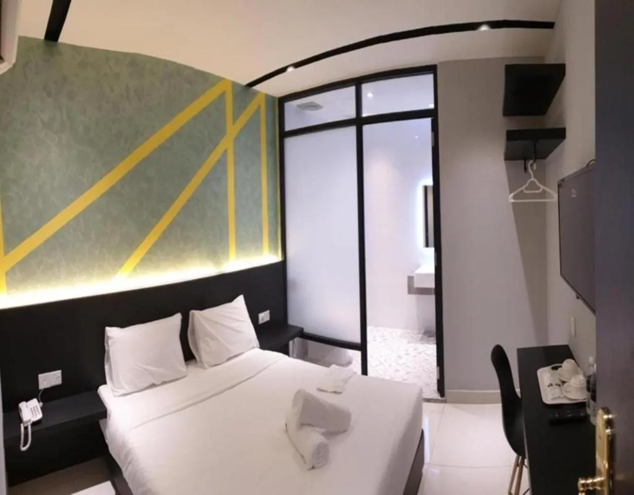 Bedroom, Bed in Suite Dreamz Hotel Banting