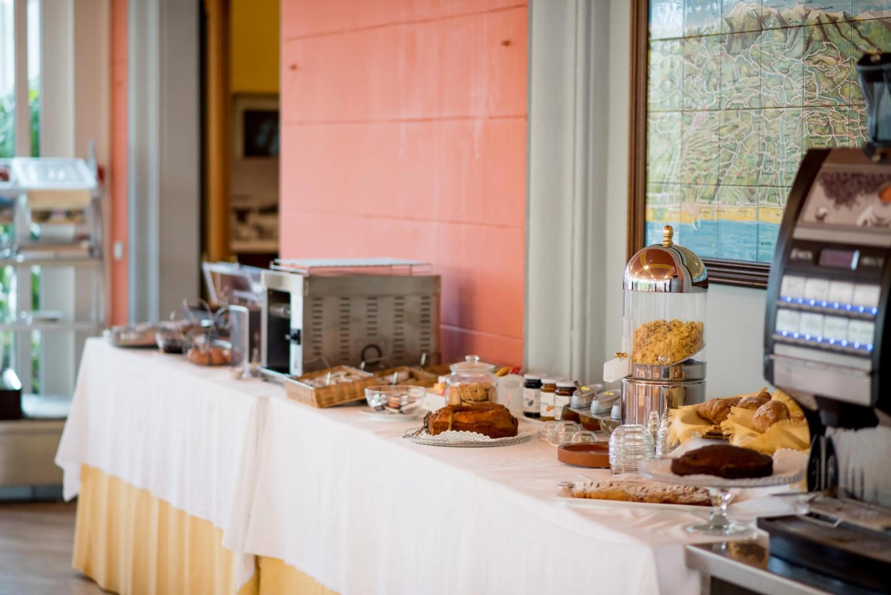 Buffet breakfast in Hotel Progresso