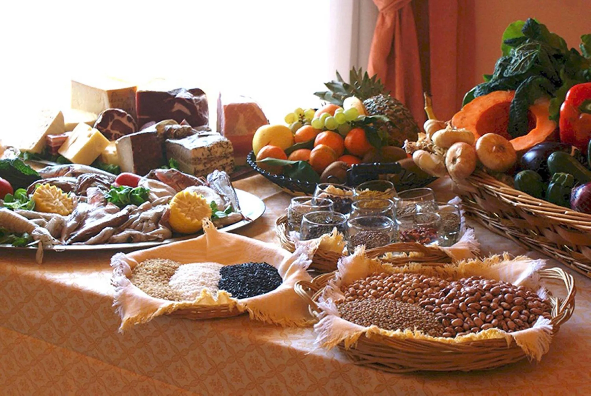 Food and drinks in Hotel Progresso