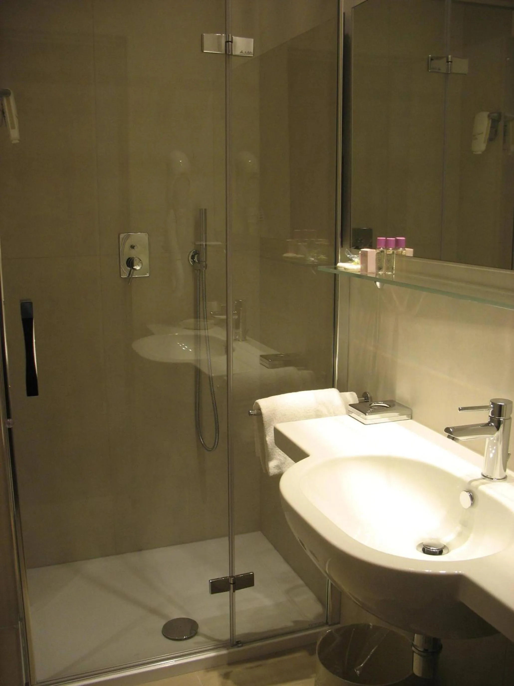 Bathroom in Hotel Progresso