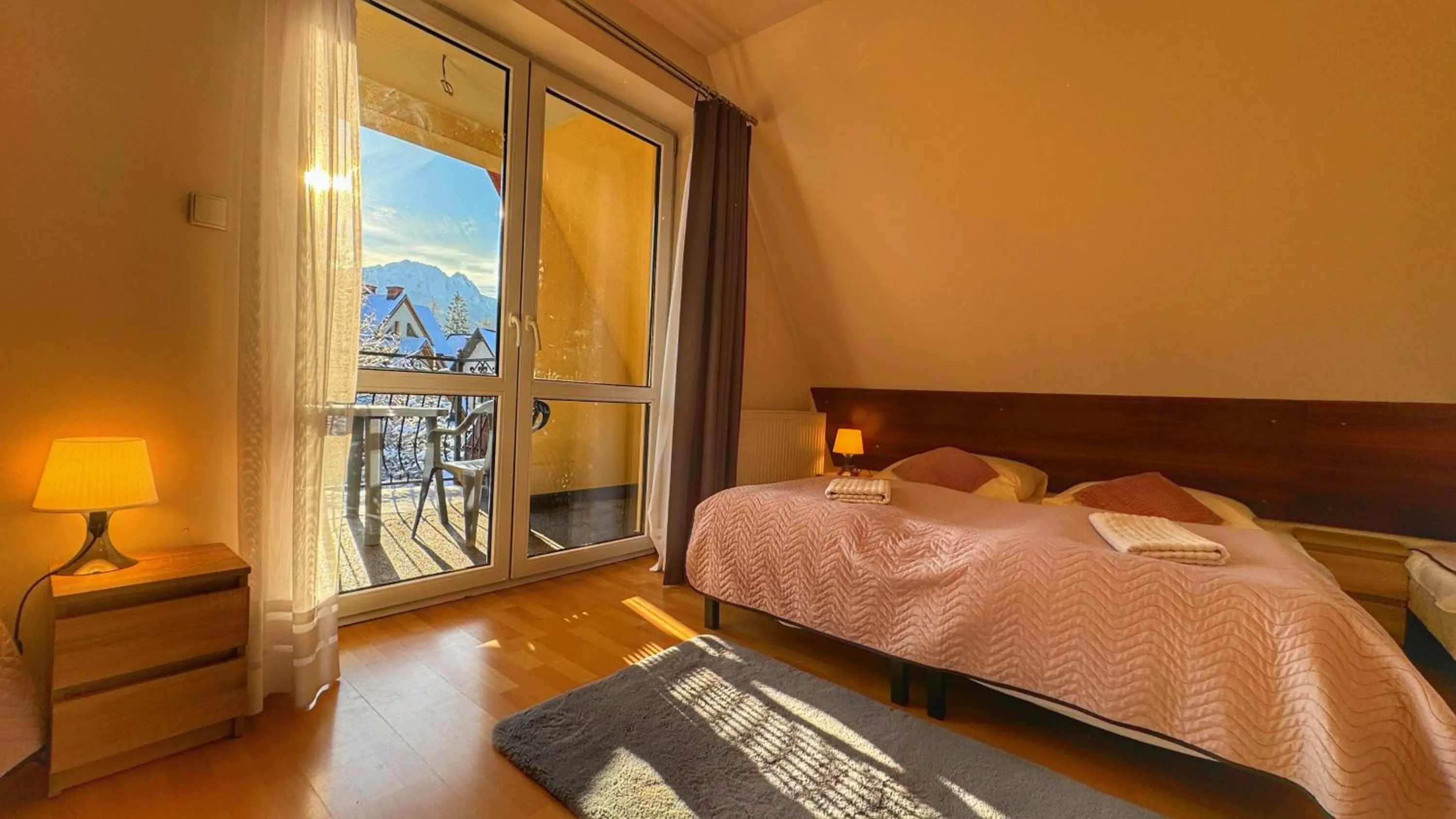 Bed in Villa Broniewskiego