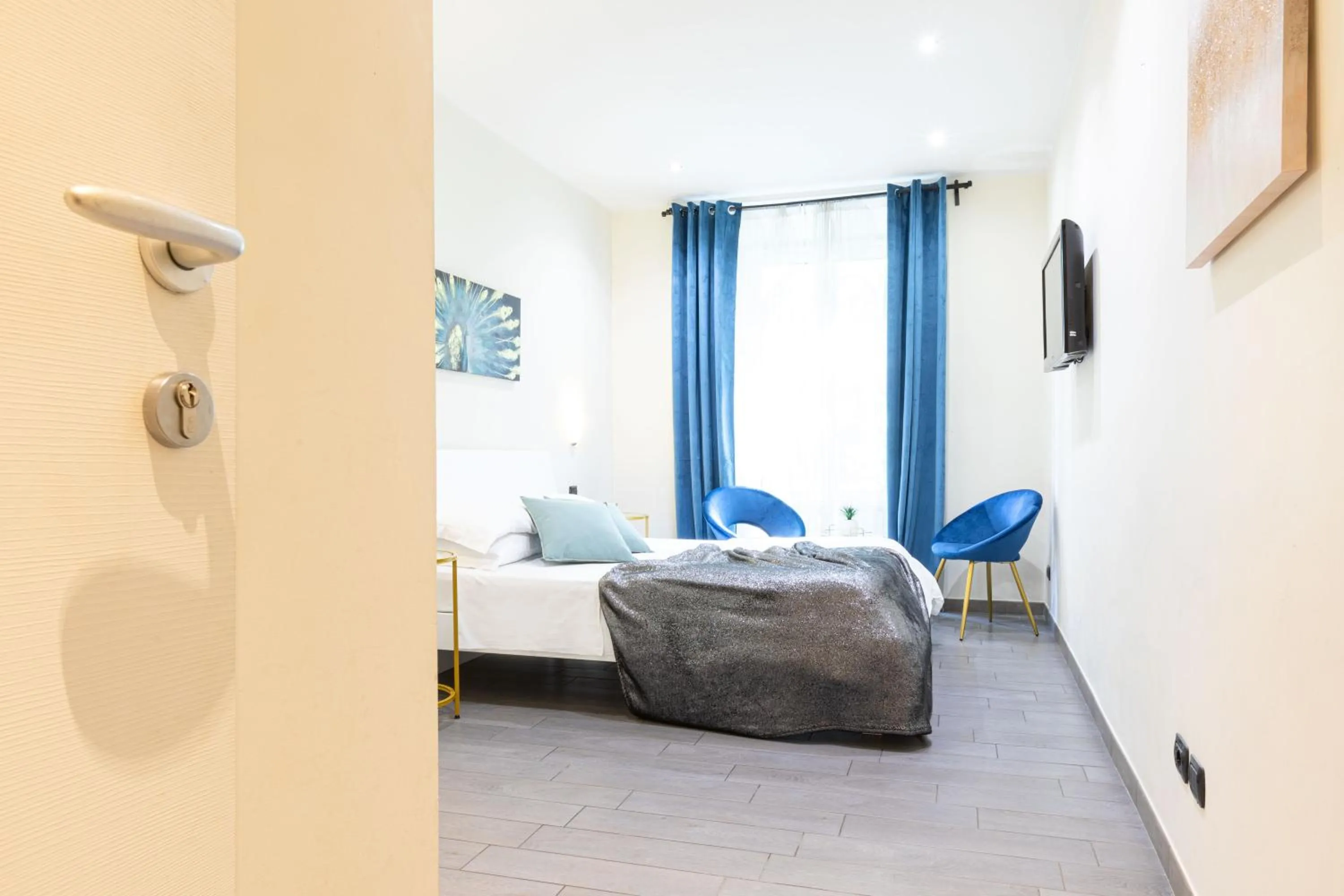 Photo of the whole room, Bed in Cesar Vatican Rooms