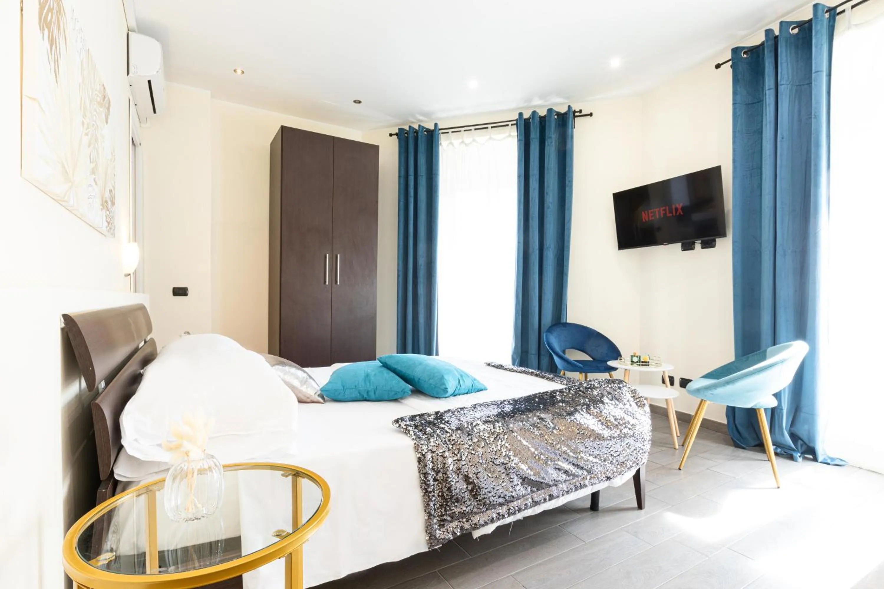 Bed in Cesar Vatican Rooms