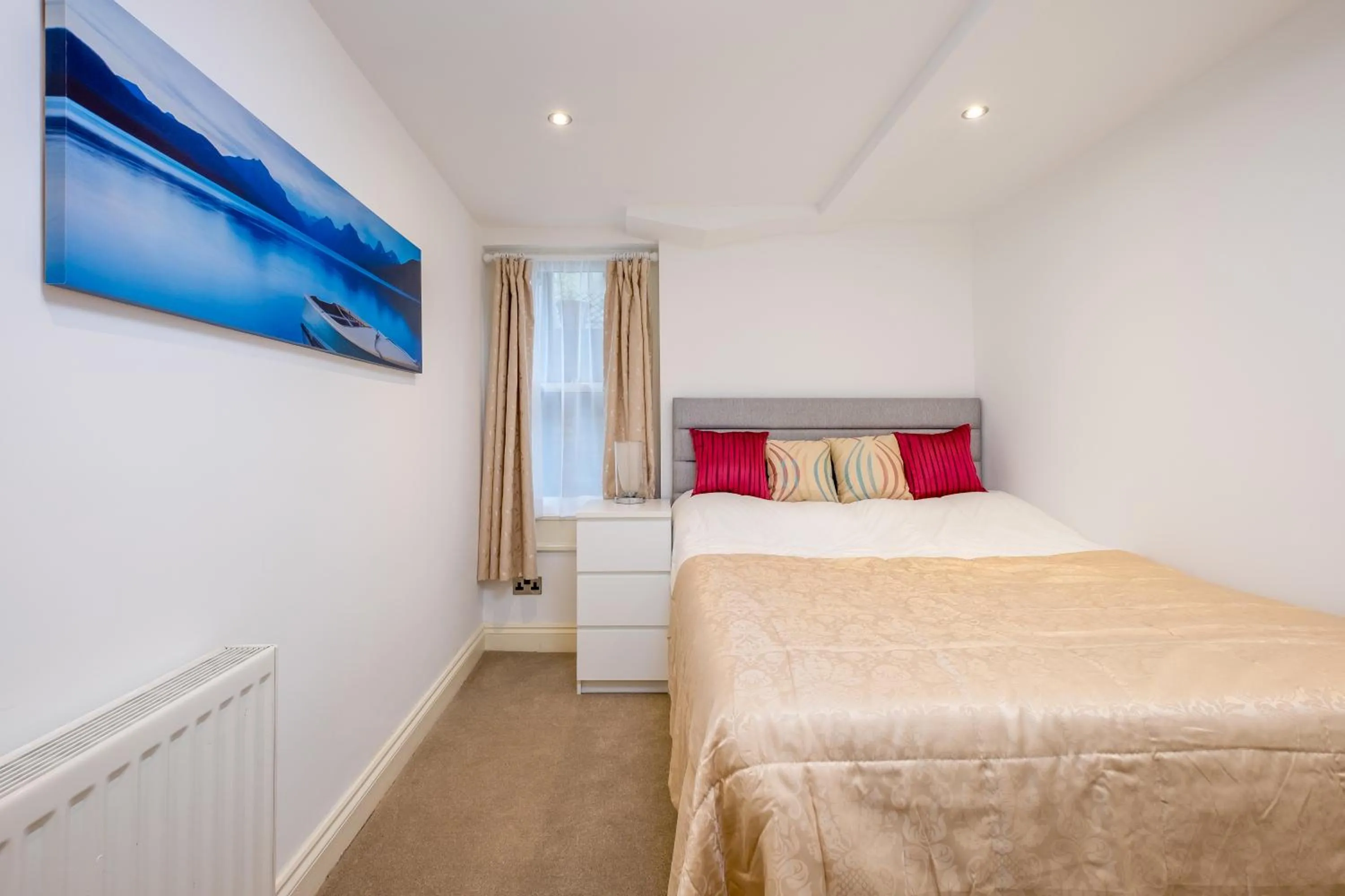 Bedroom, Bed in Marylebone Apartments