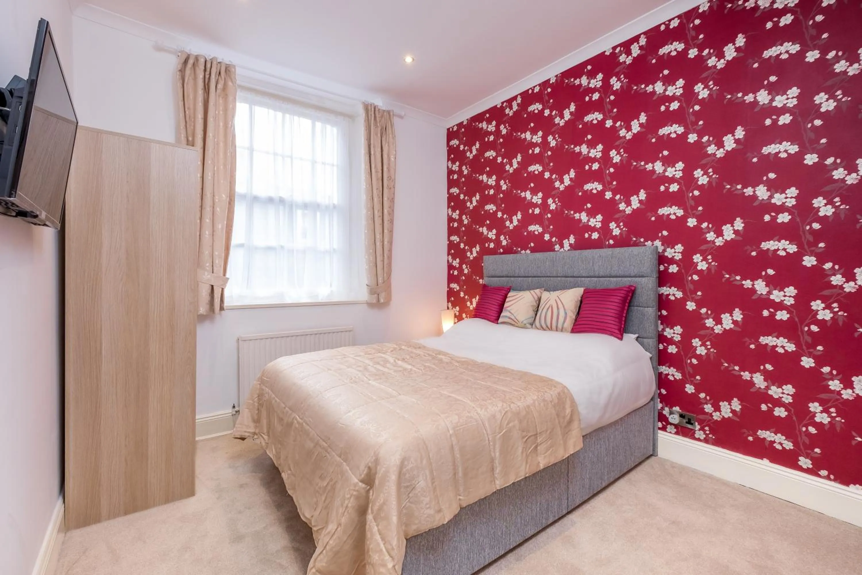 Bedroom, Bed in Marylebone Apartments