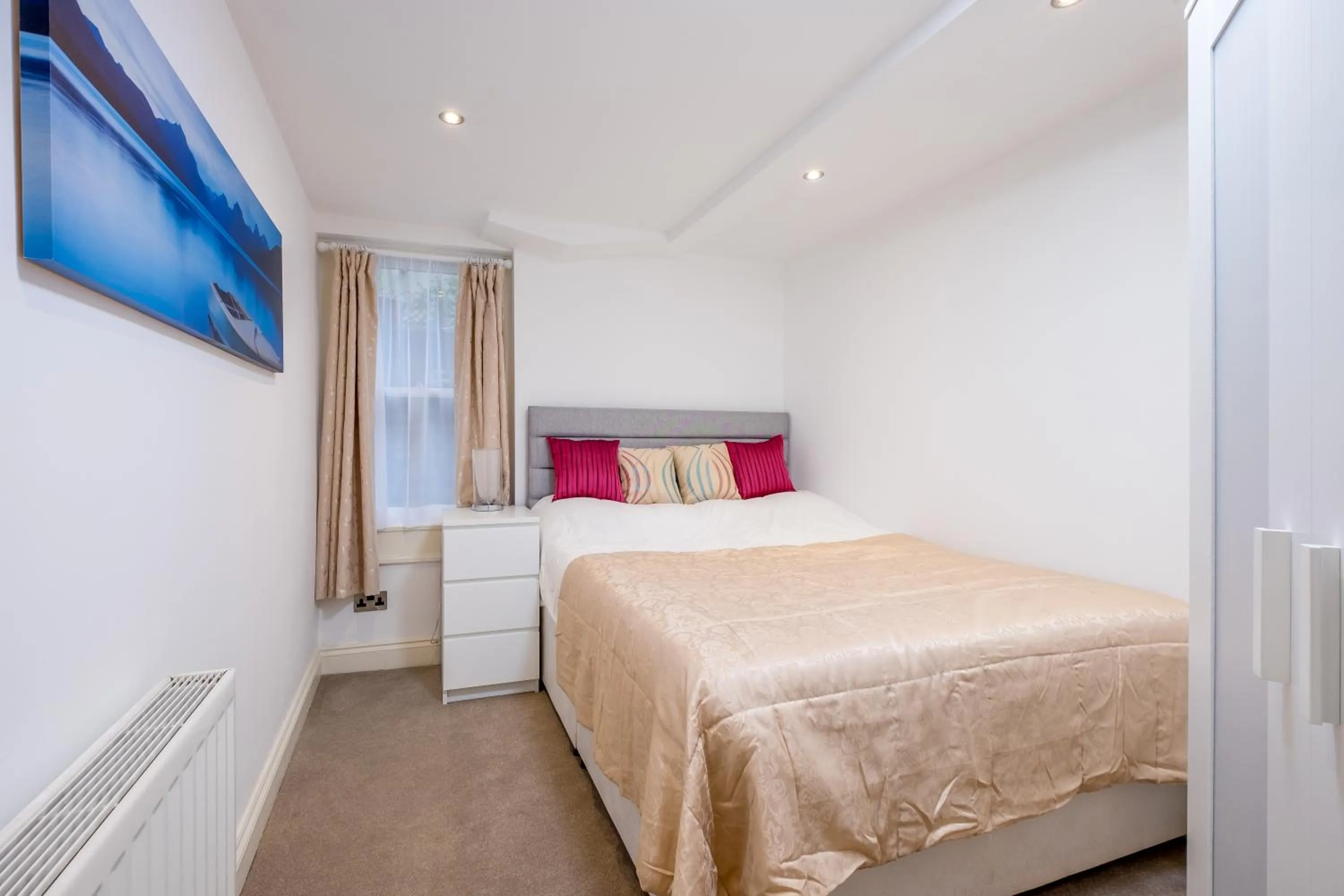 Bedroom, Bed in Marylebone Apartments