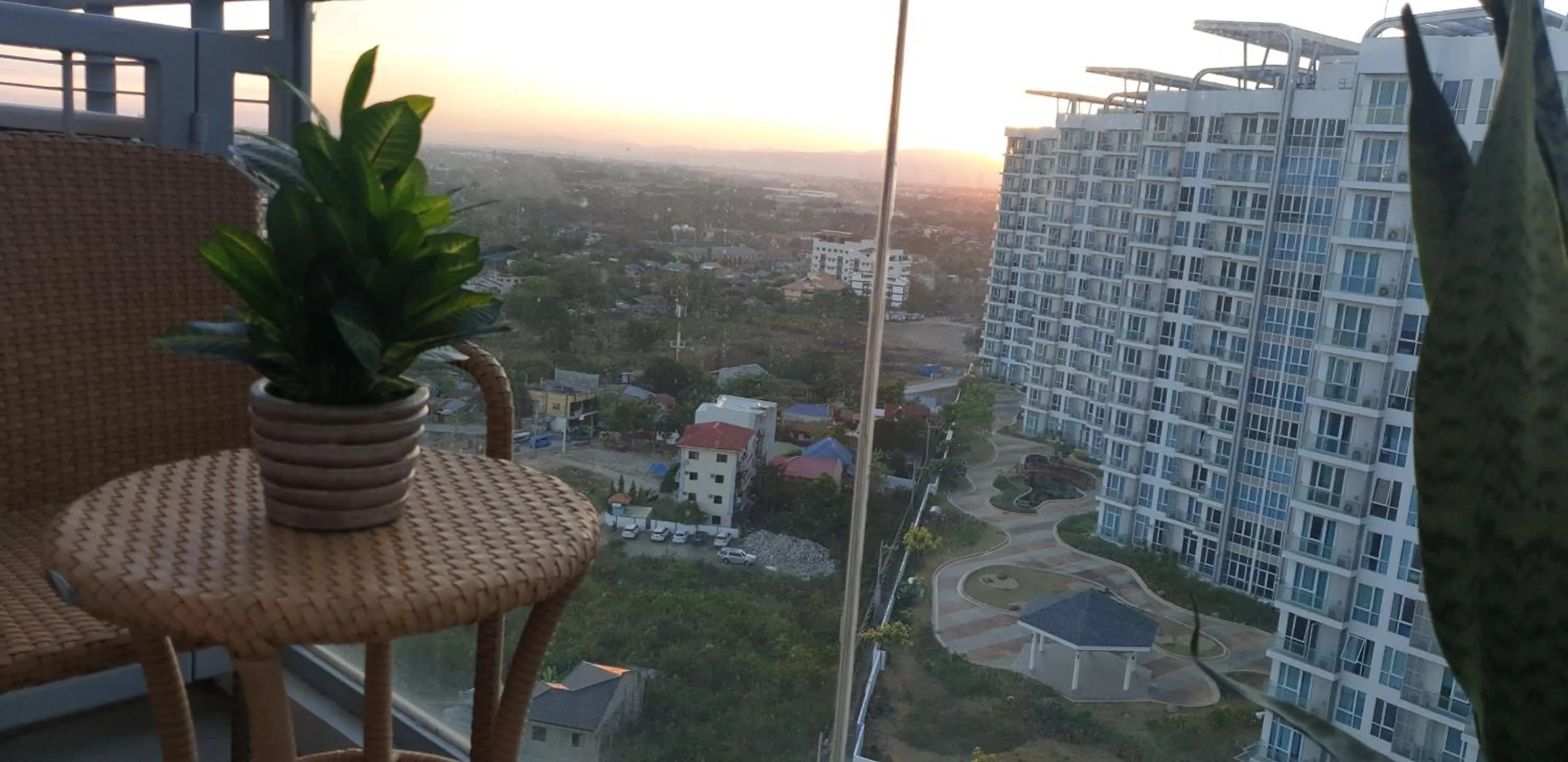 Mactan Newtown with Sun Set and Garden View