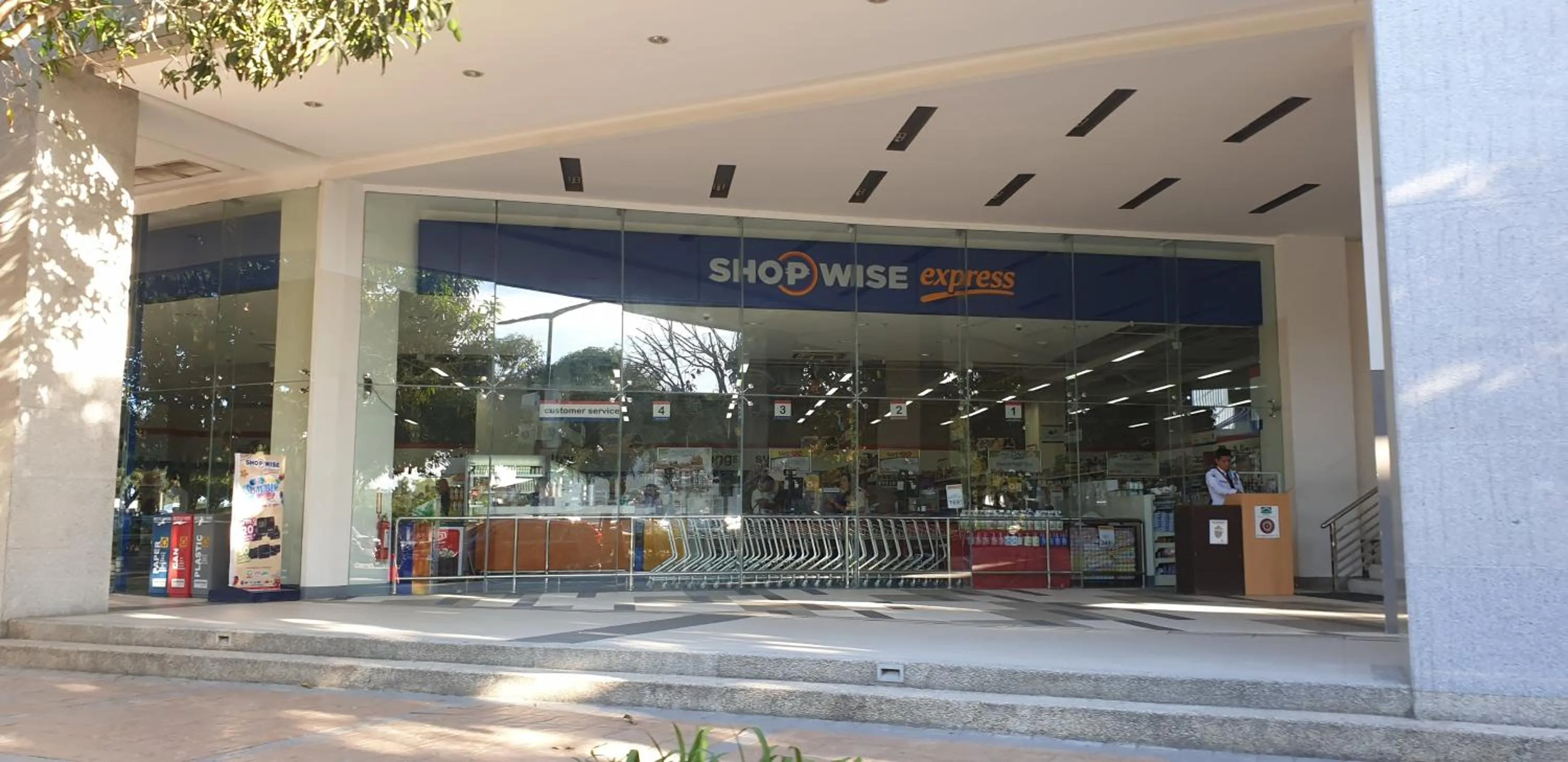 Mactan Newtown with Sun Set and Garden View