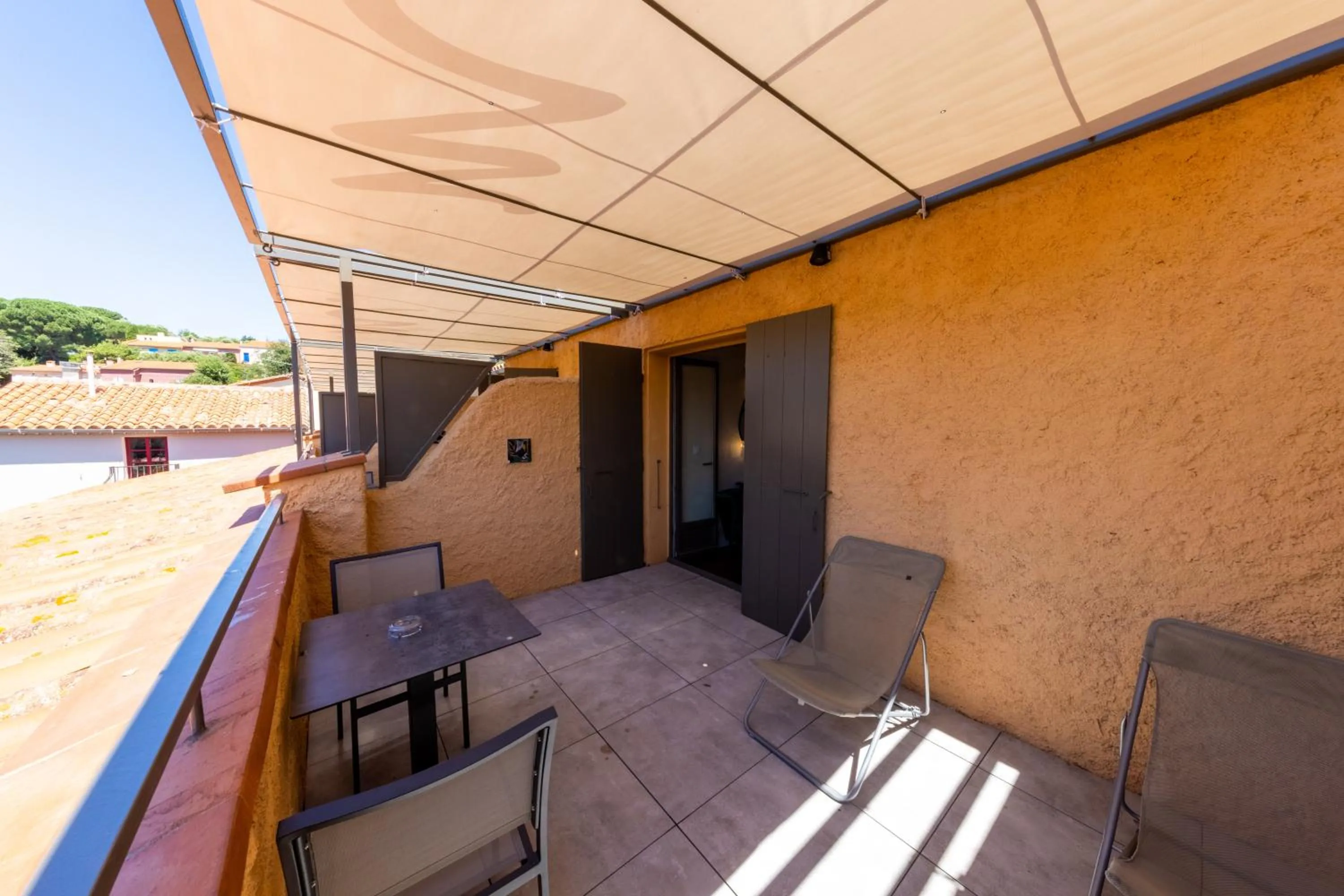 Patio in Hôtel & Spa Le Madeloc - Collioure Centre