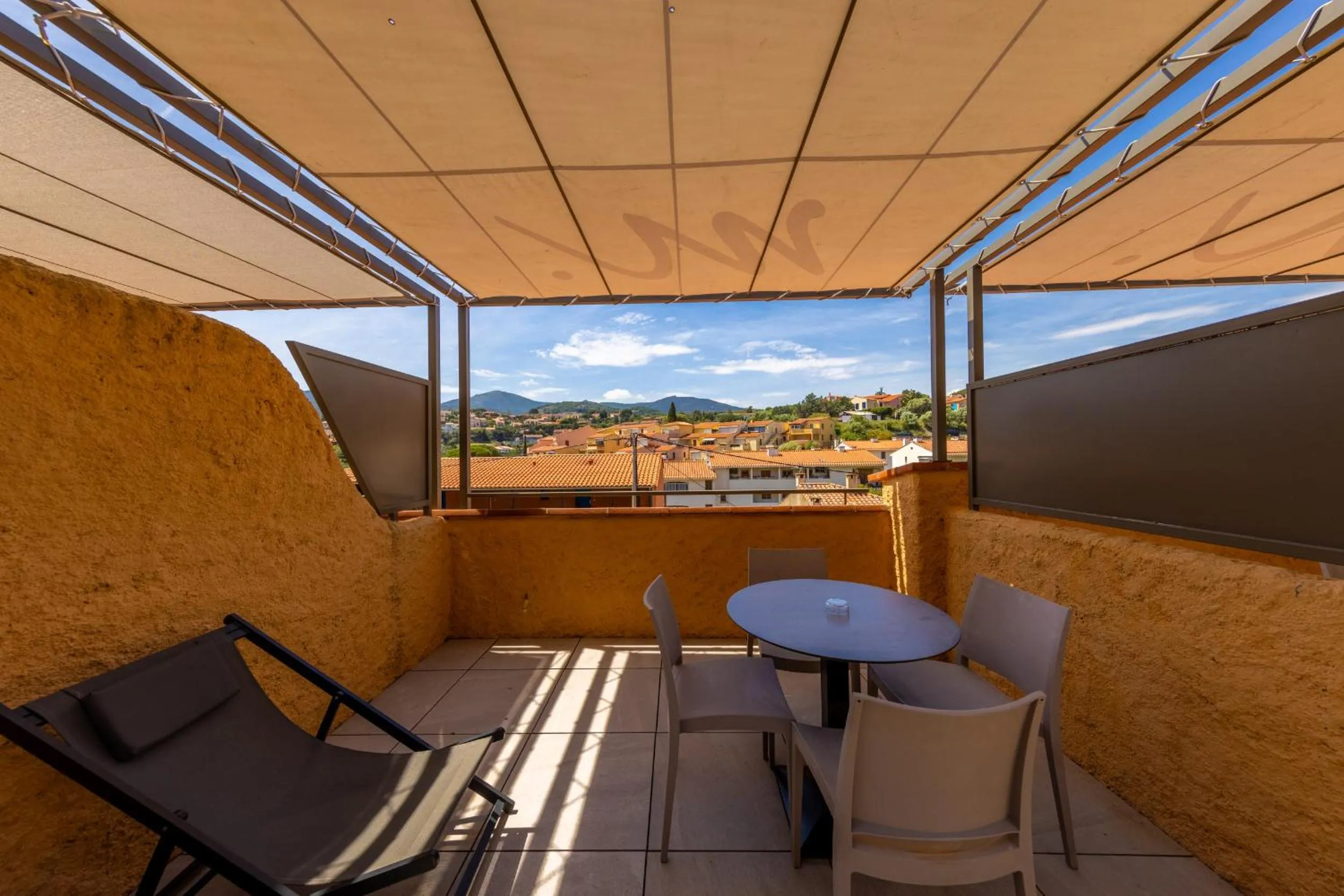 Balcony/Terrace in Hôtel & Spa Le Madeloc - Collioure Centre
