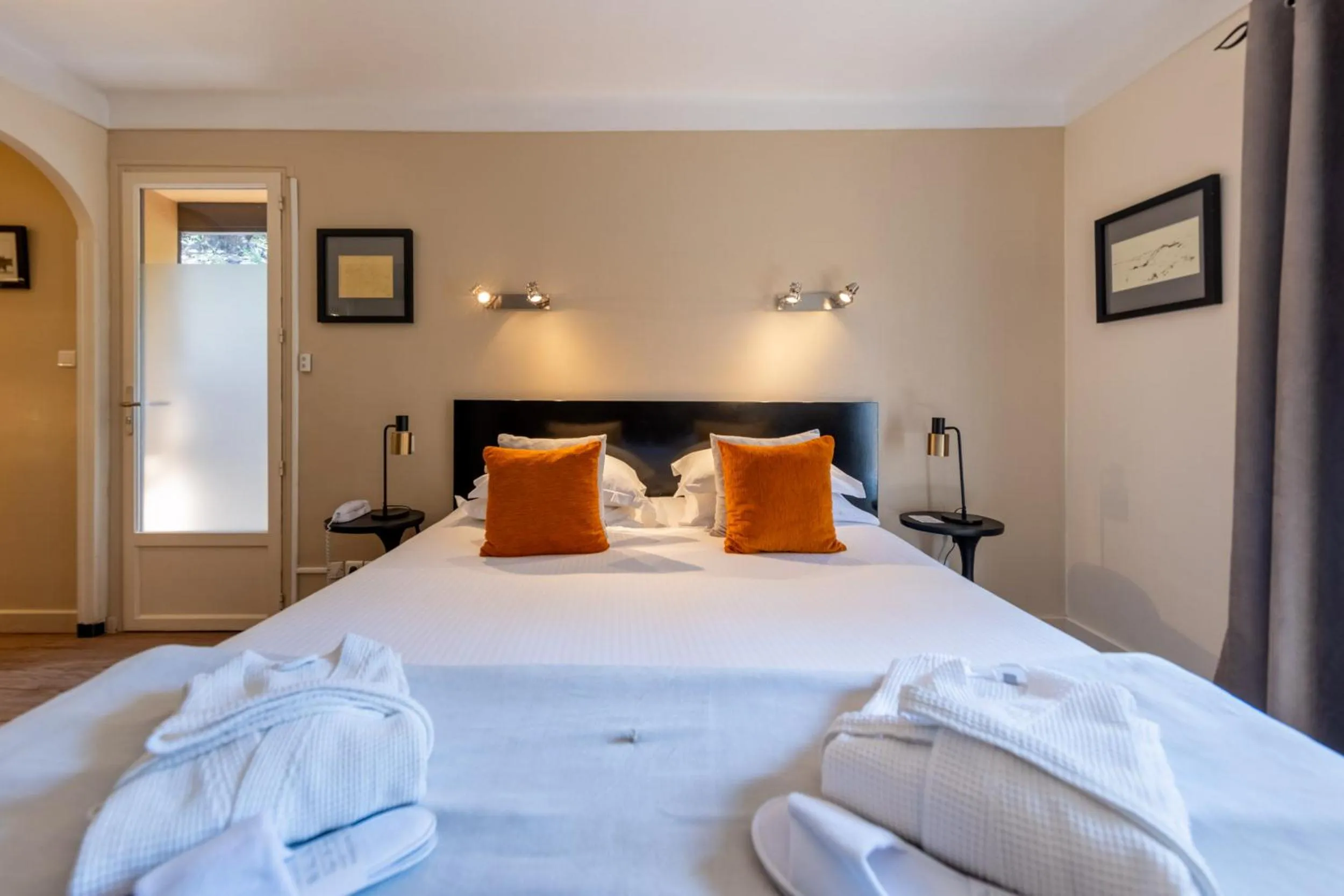 Bed in Hôtel & Spa Le Madeloc - Collioure Centre