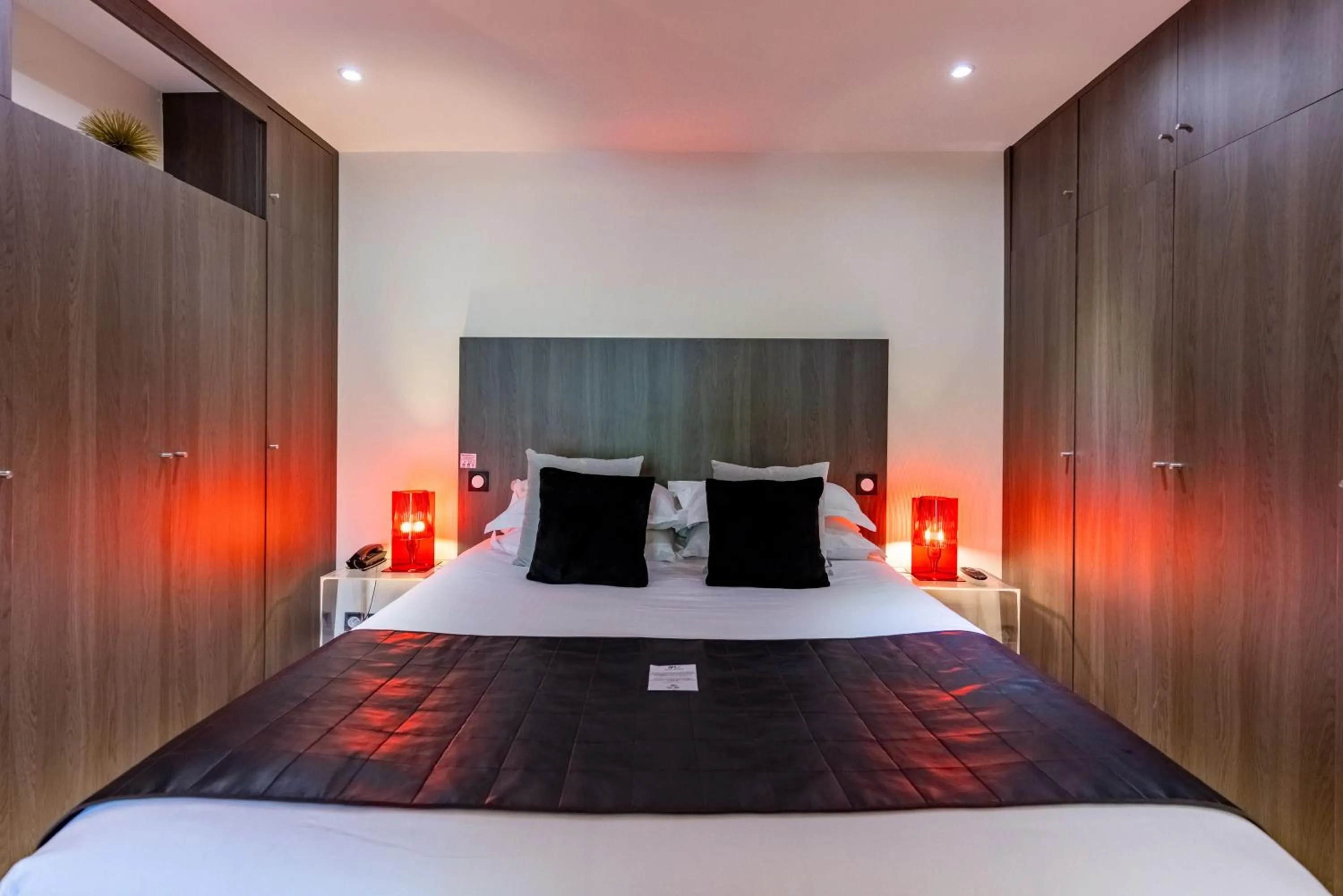 Bed in Hôtel & Spa Le Madeloc - Collioure Centre