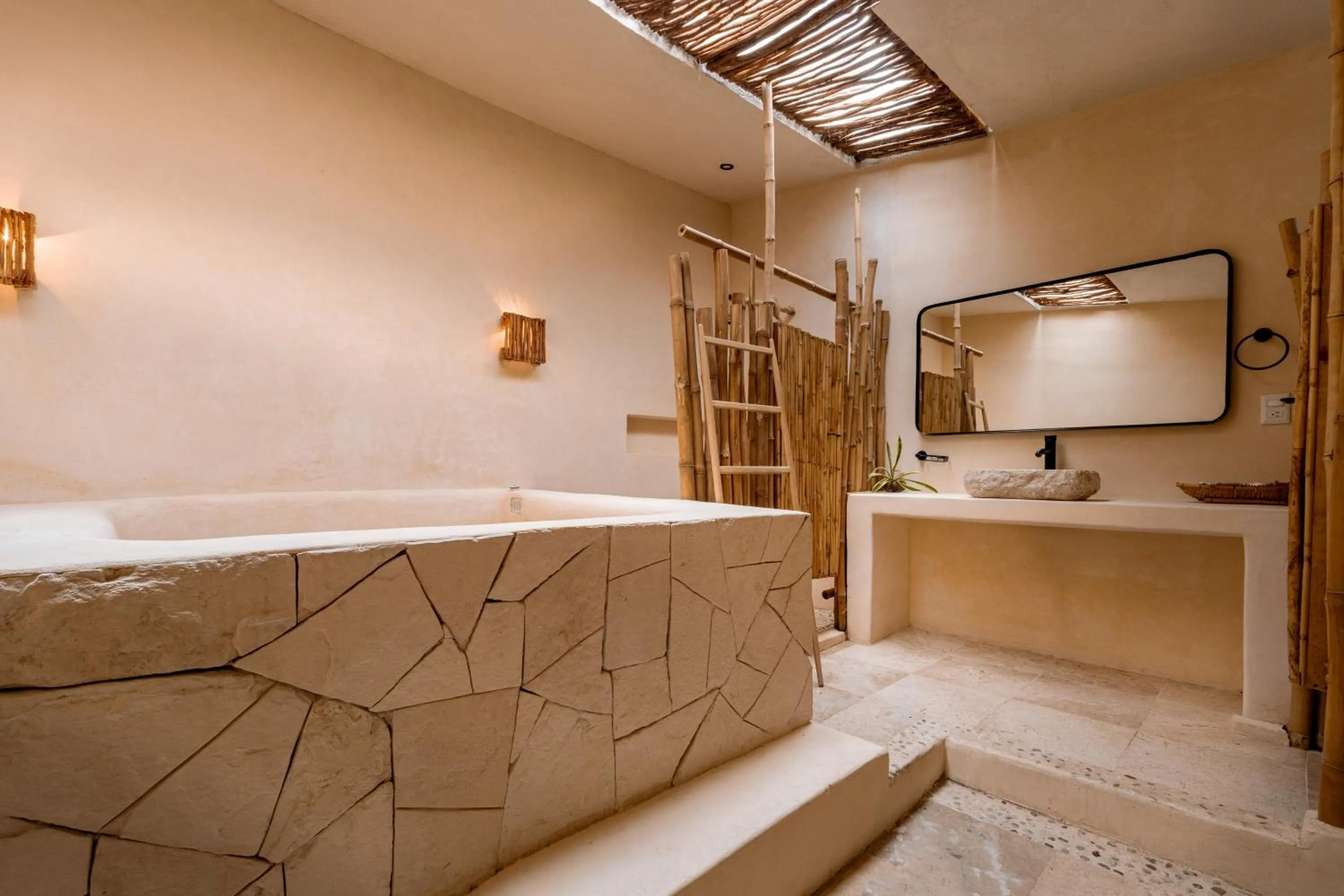 Shower in Rojo Manglar Acapulco