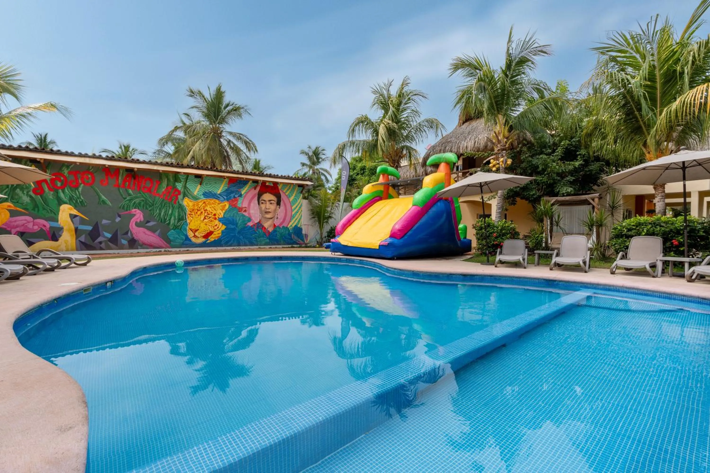 Swimming pool in Rojo Manglar Acapulco