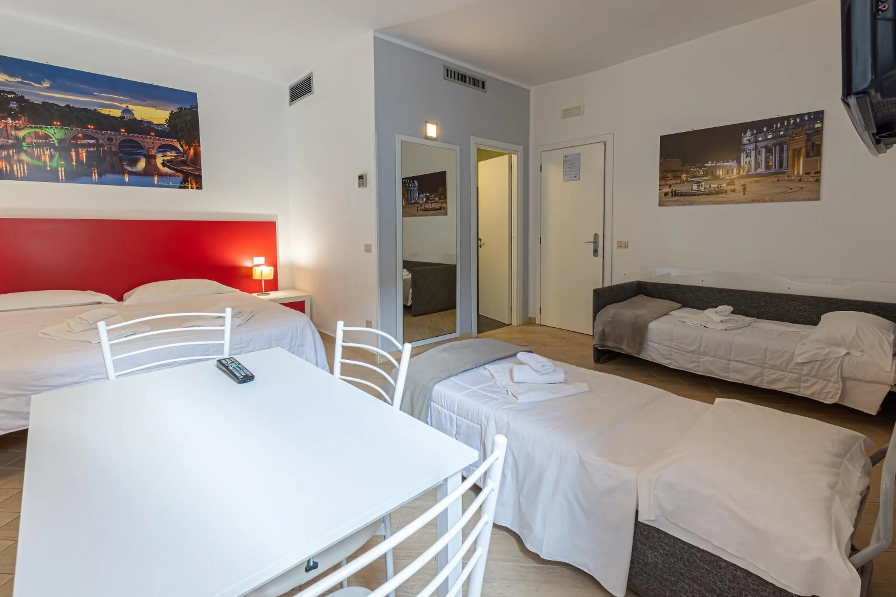 Bedroom, Bed in B&B A Picture of Rome