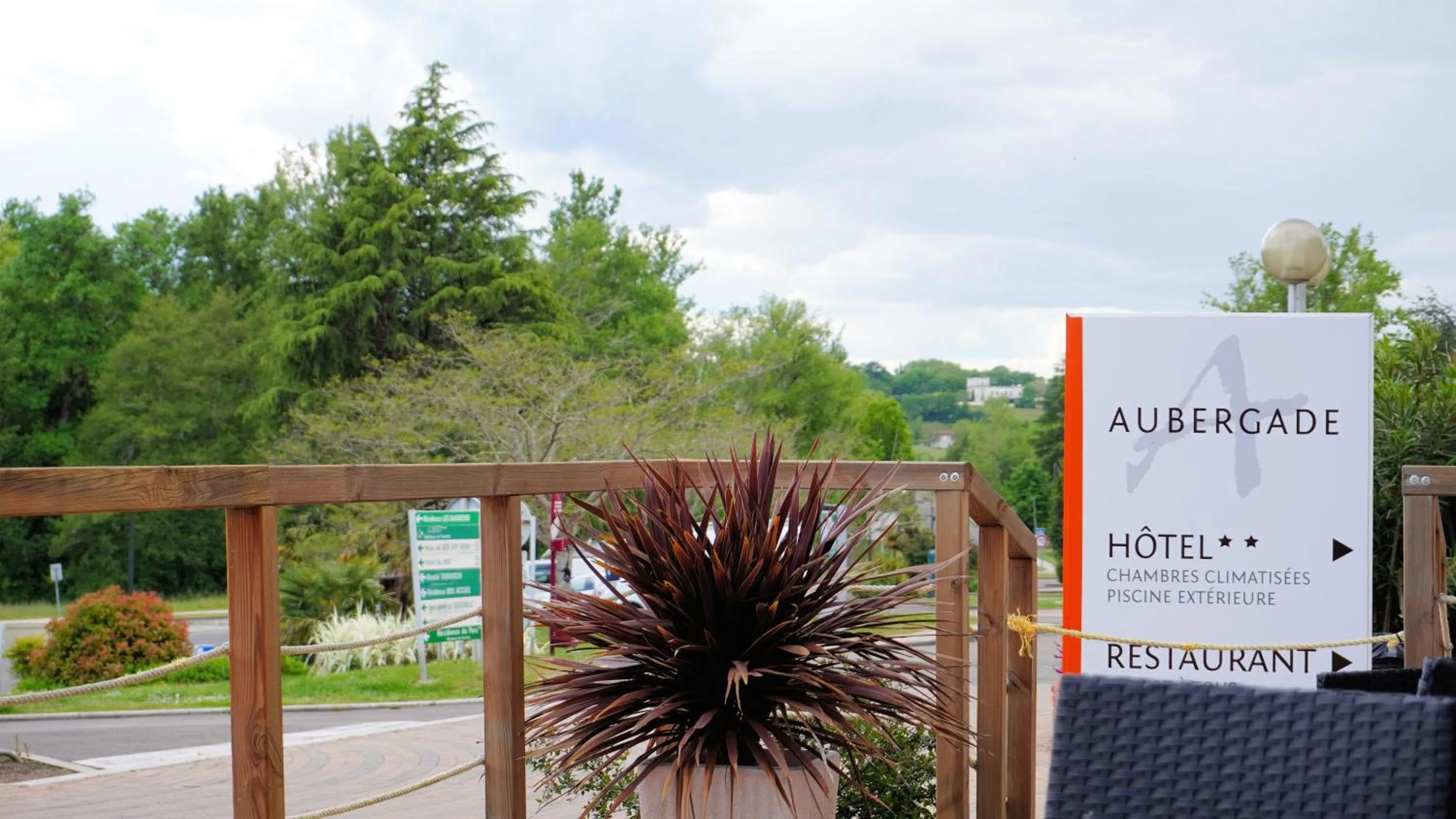 Facade/entrance in Aubergade