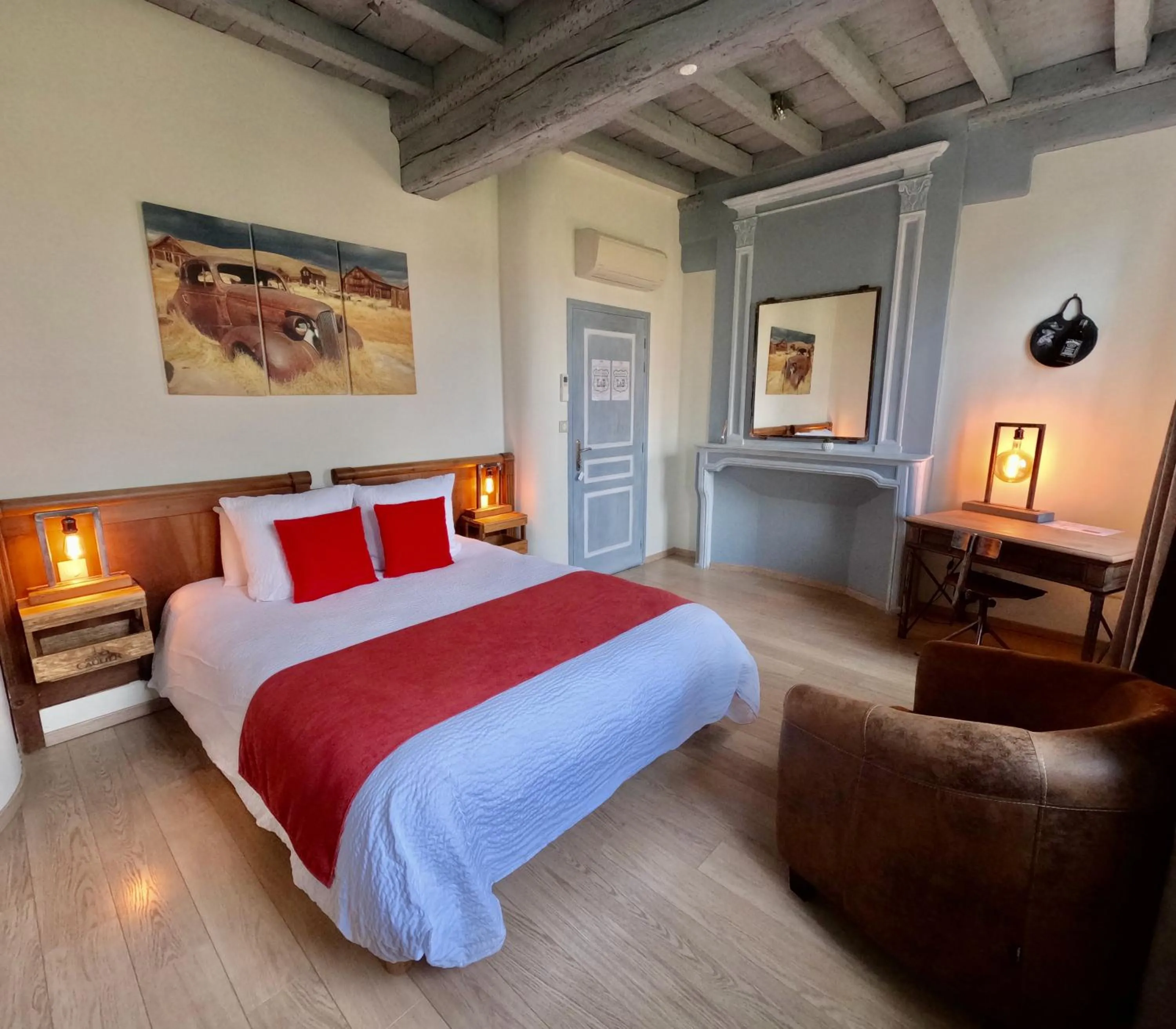 Bedroom, Bed in L'ETAP'CORTELINE