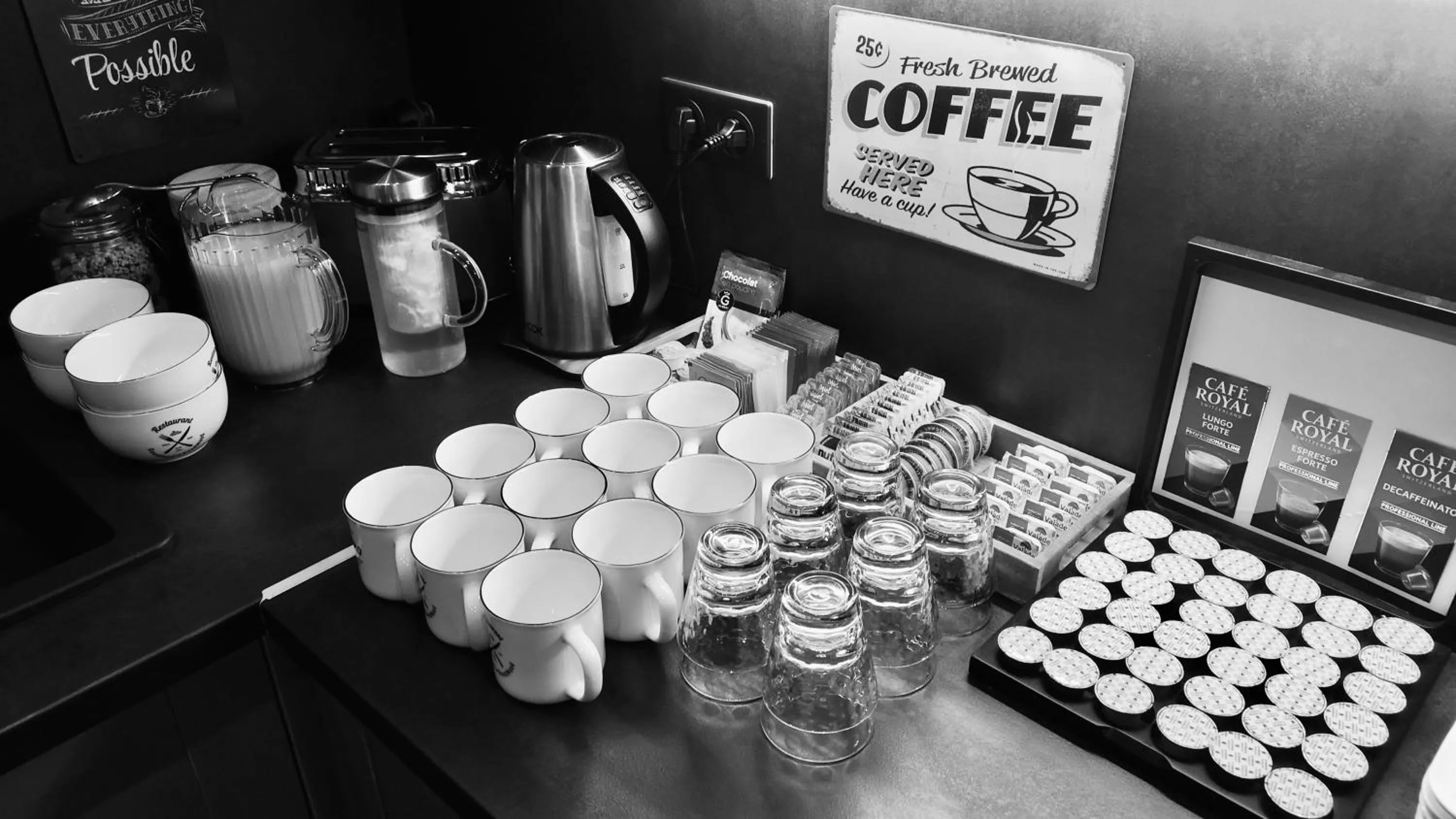 Buffet breakfast in L'ETAP'CORTELINE