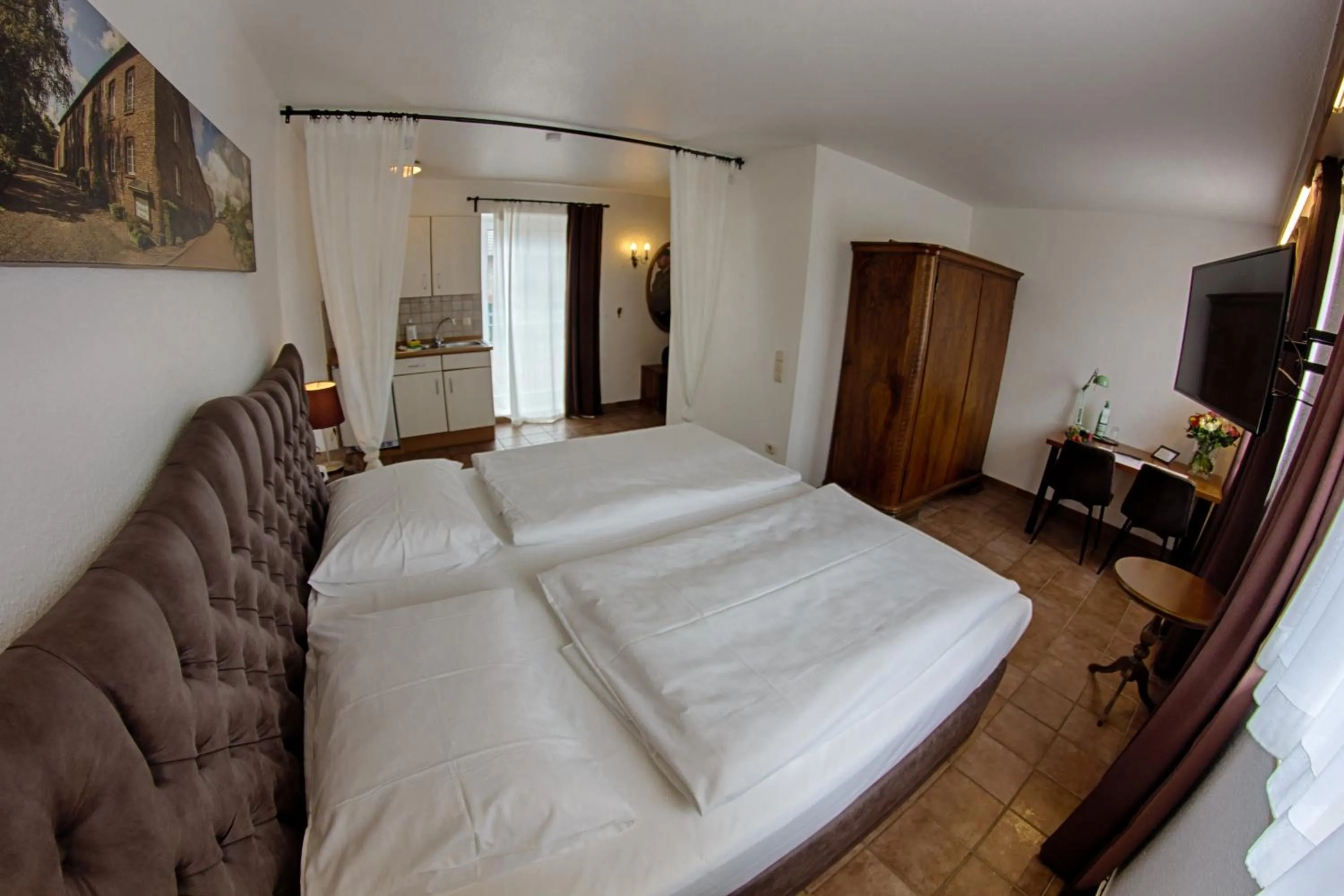 Photo of the whole room, Bed in Landhaus Göddertzhof