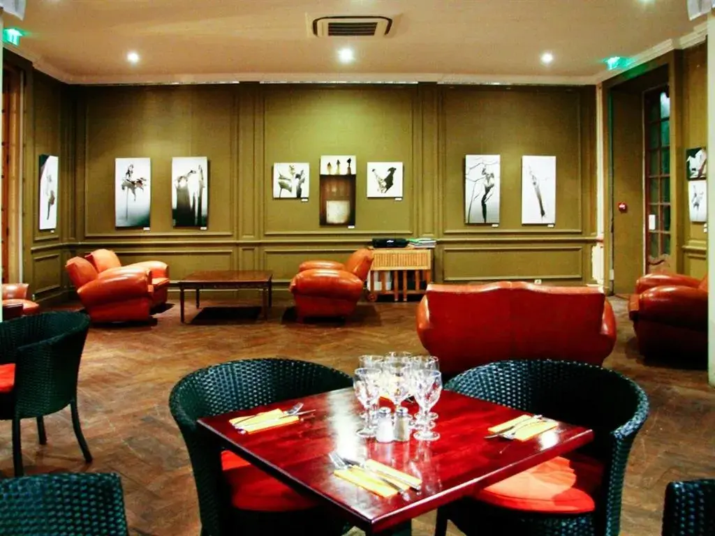 Living room in APOSTROPHE Chambres d'Hôtes Living room in APOSTROPHE Chambres d'Hôtes