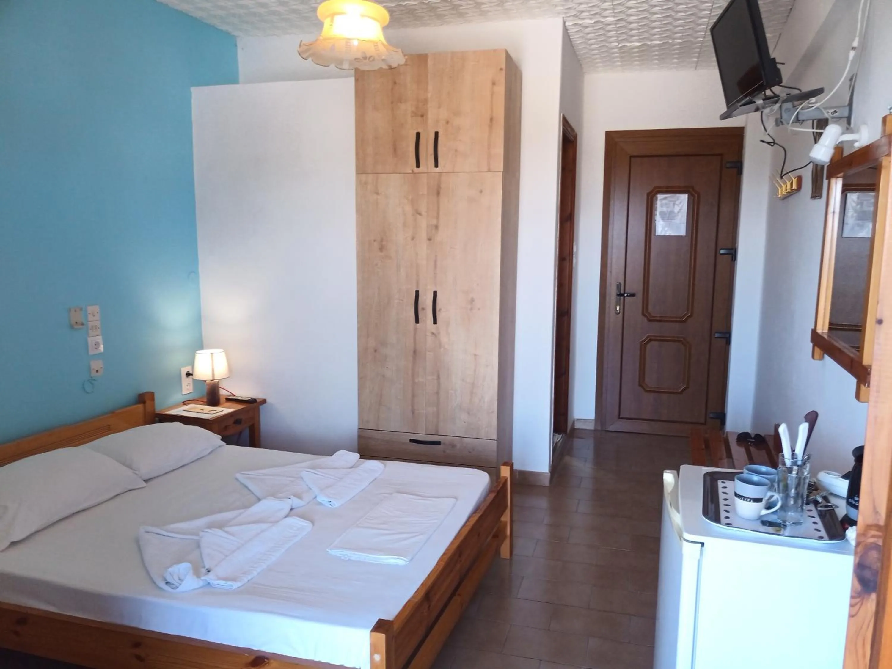 Photo of the whole room, Bed in Ethra