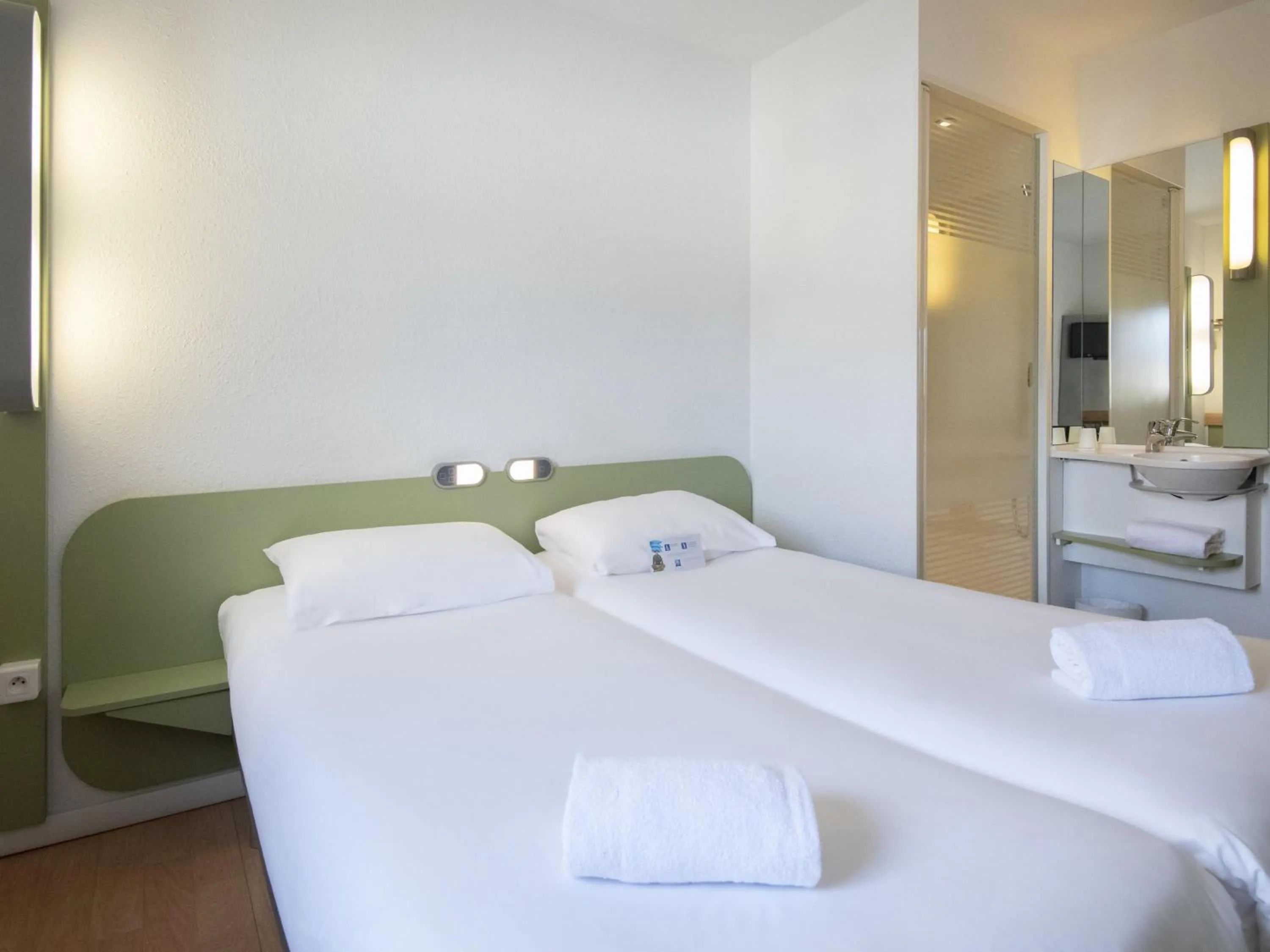 Bedroom, Bed in ibis budget Ajaccio