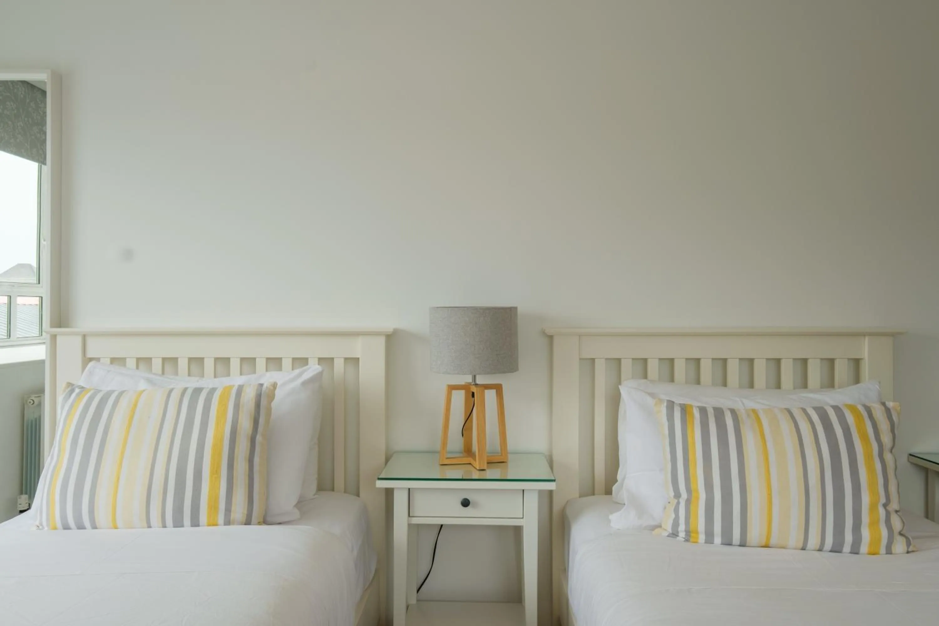 Bedroom, Bed in The Eyre Square Townhouse