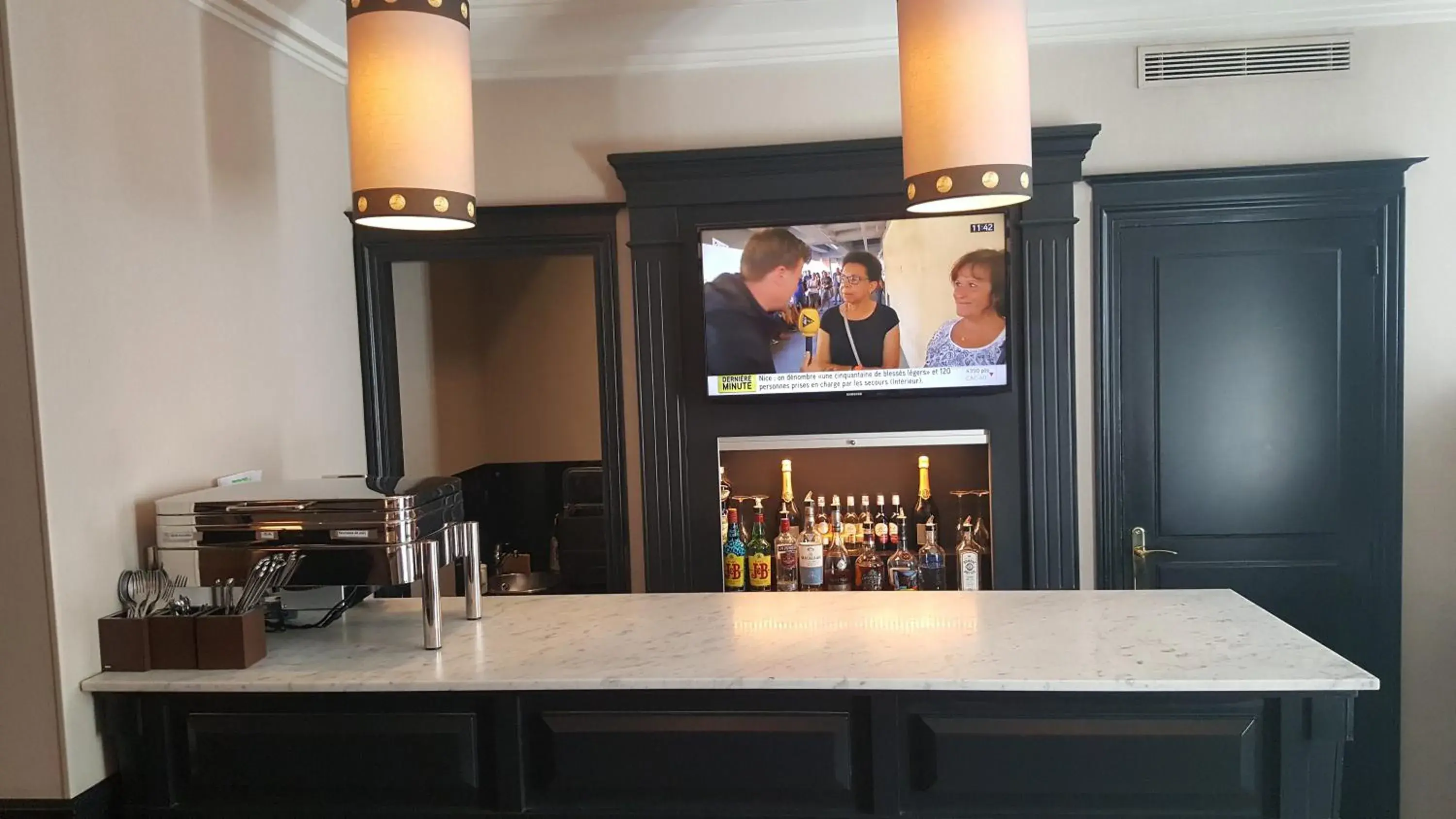 Lounge or bar in Hotel Saint Cyr Etoile Lounge or bar in Hotel Saint Cyr Etoile