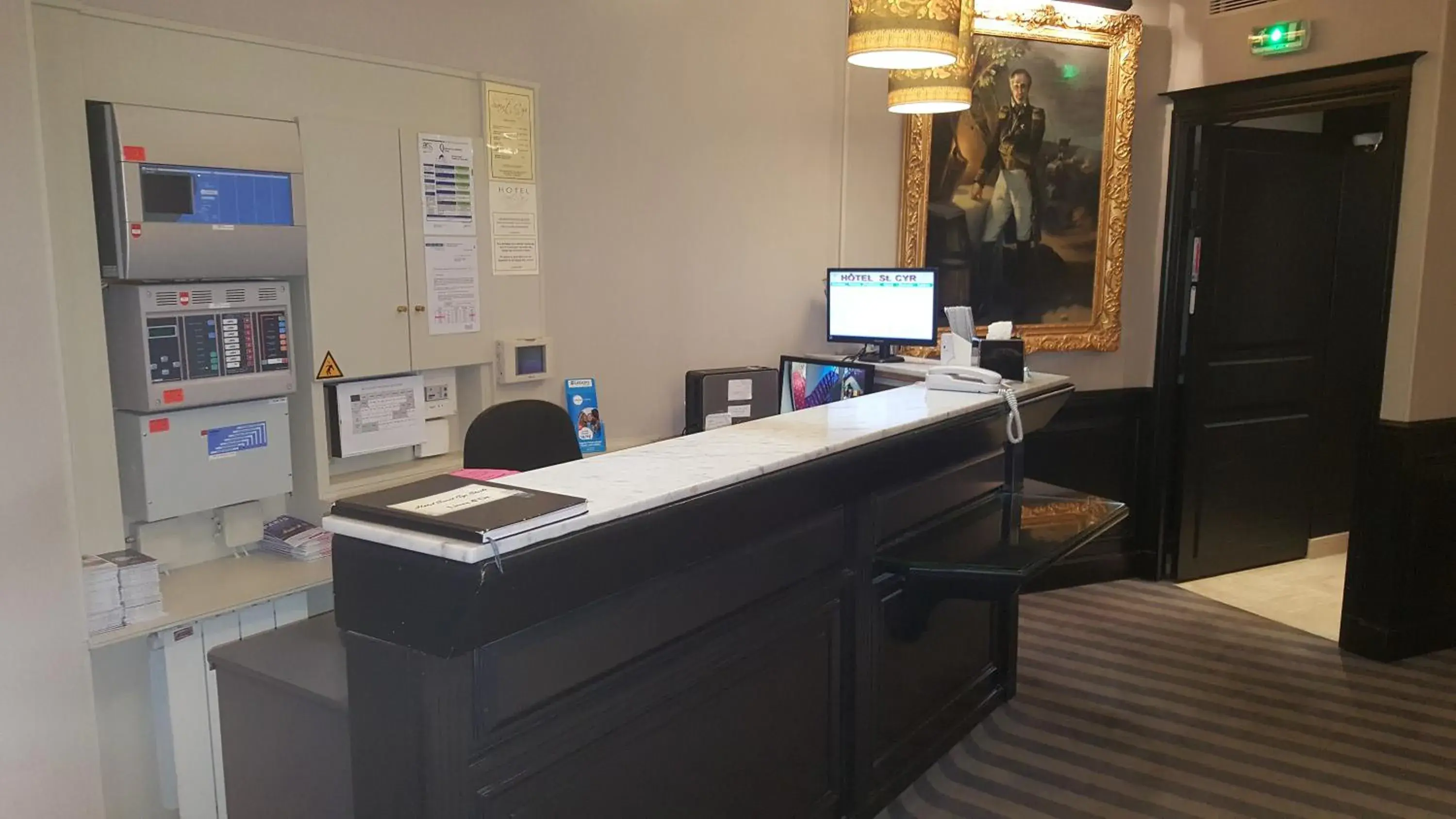 Lobby or reception in Hotel Saint Cyr Etoile Lobby or reception in Hotel Saint Cyr Etoile