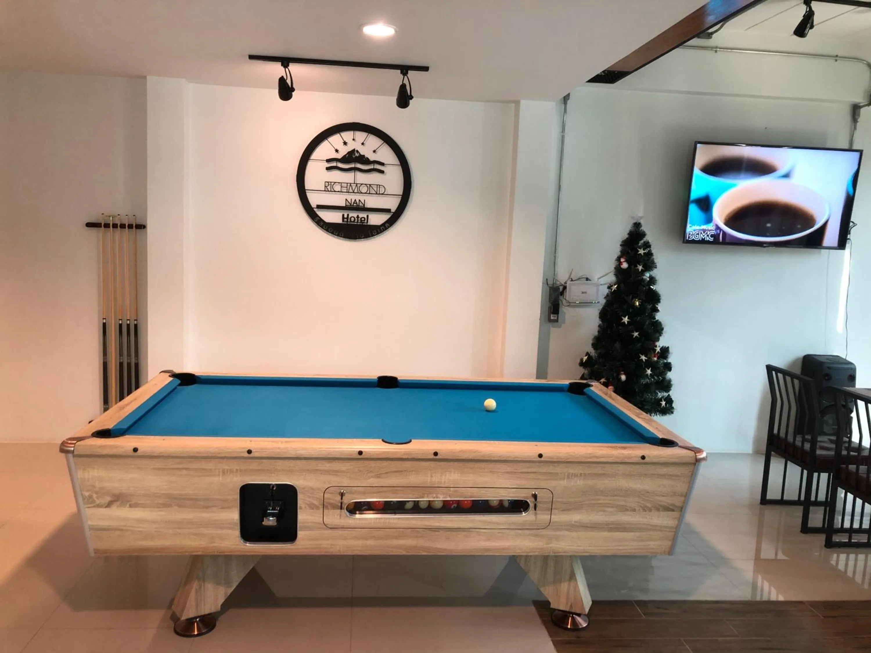 Billiard in Richmond Nan Hotel