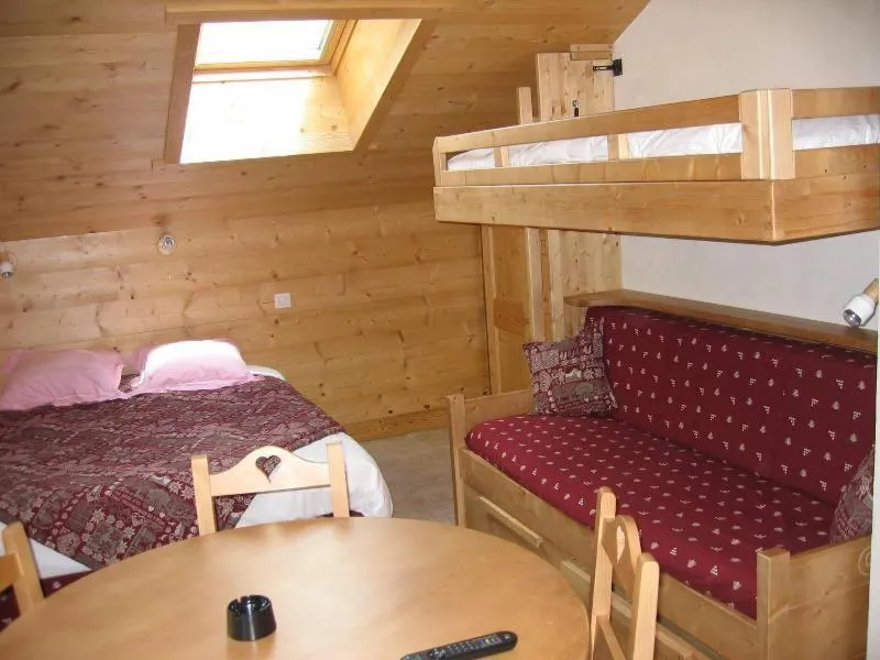 bunk bed, Bed in Studio Bel'Alp