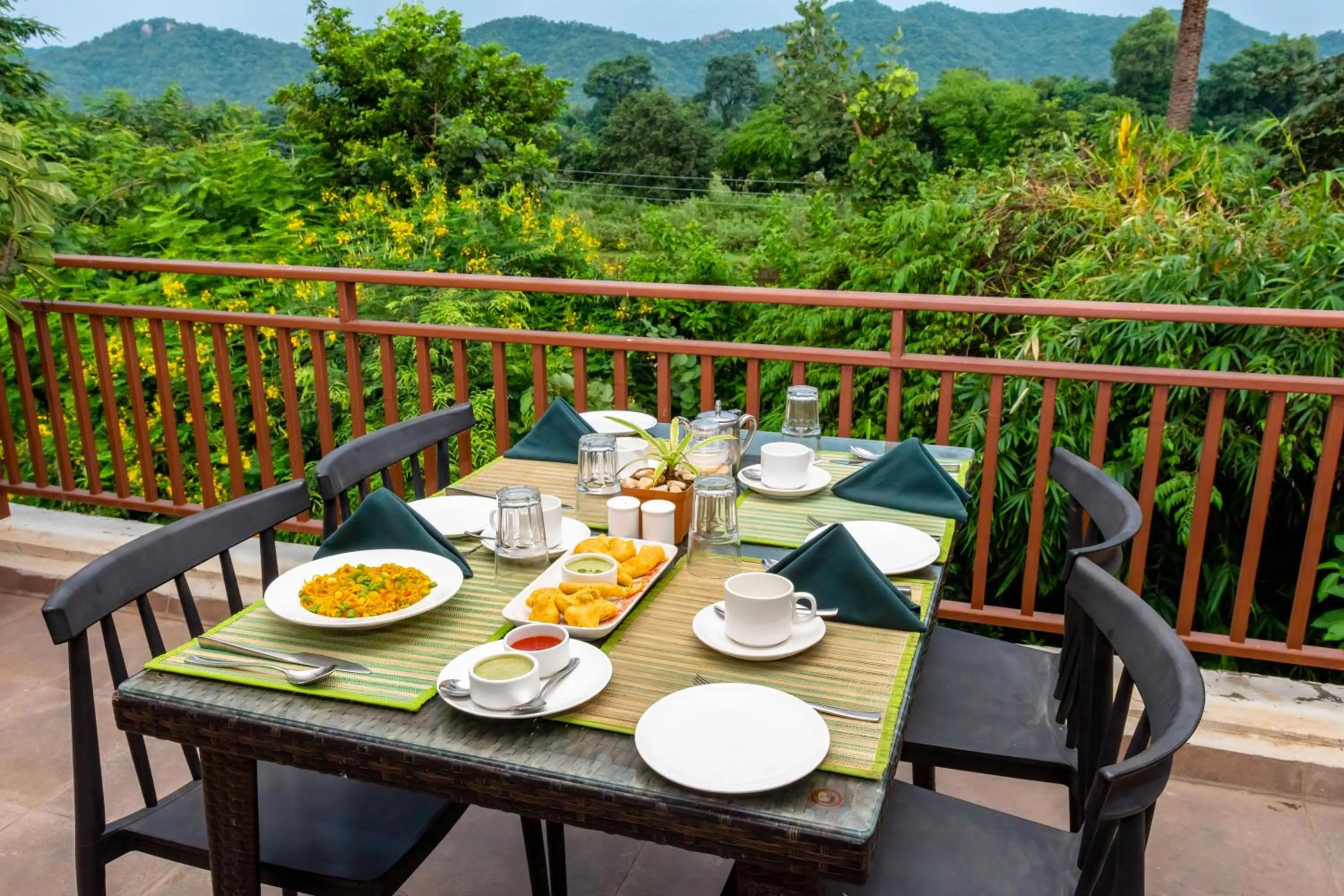 Dining area in The Fern Sattva Resort - Polo Forest
