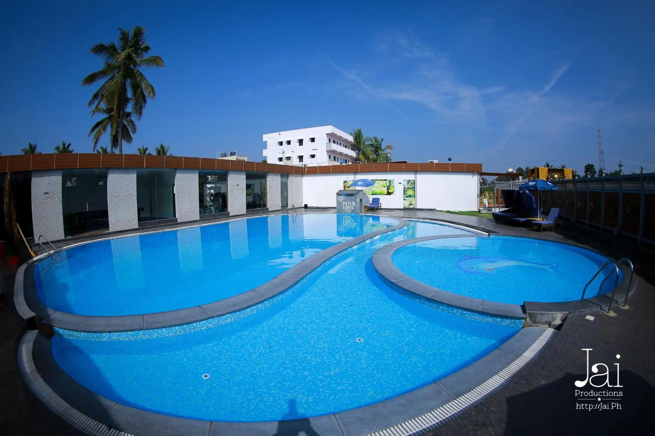 Swimming pool in Royal Lotus View Resotel Swimming pool in Royal Lotus View Resotel