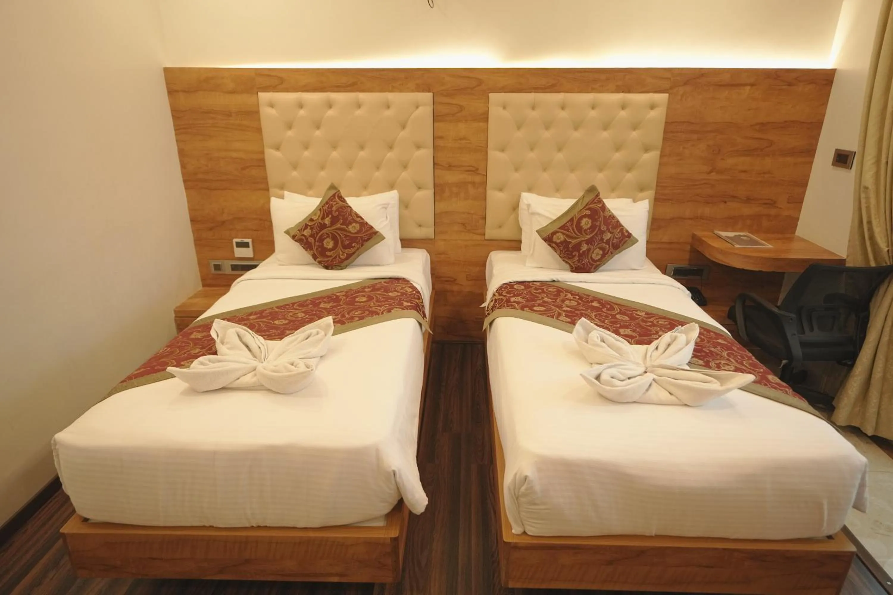 Bed in Royal Lotus View Resotel