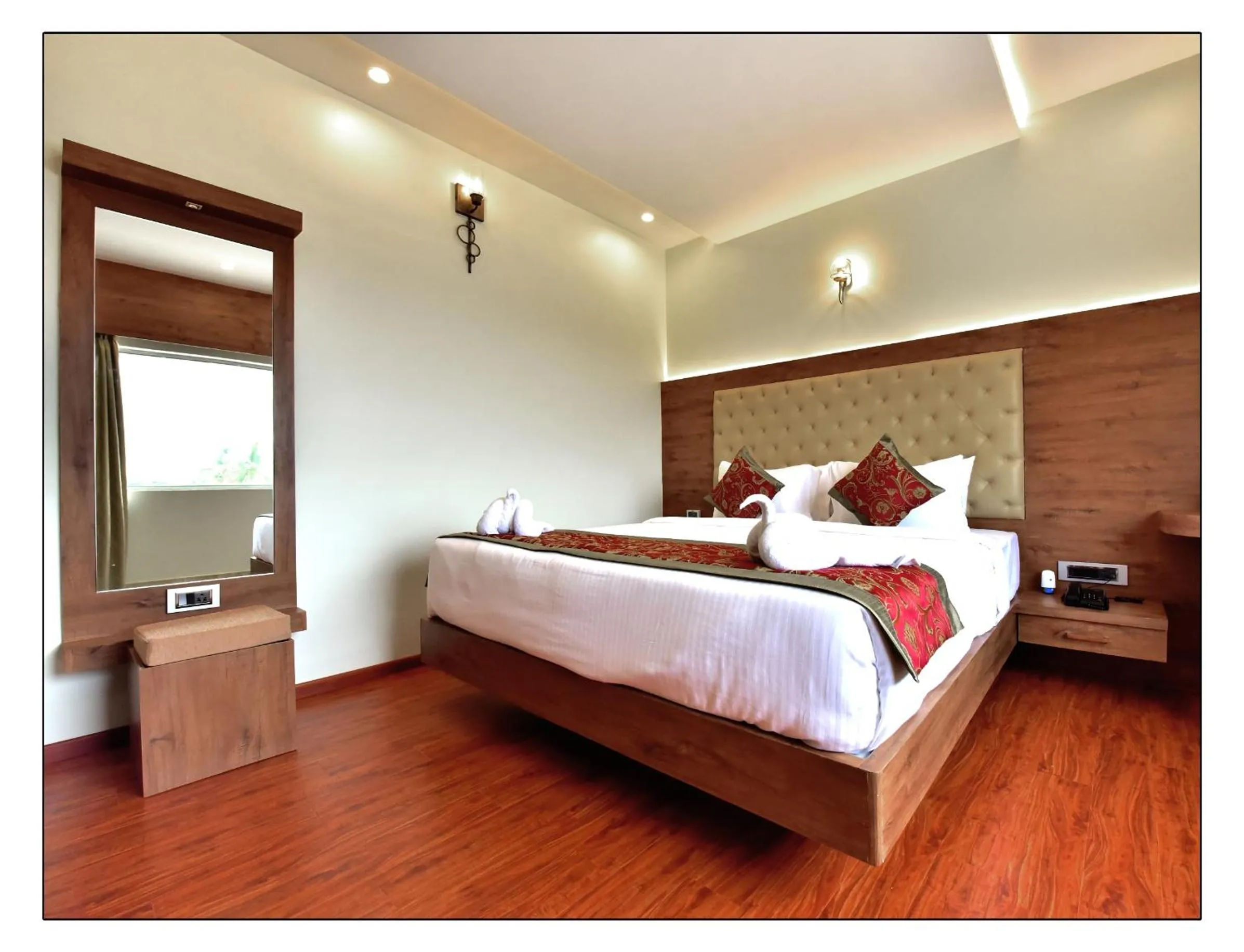 Bedroom, Bed in Royal Lotus View Resotel