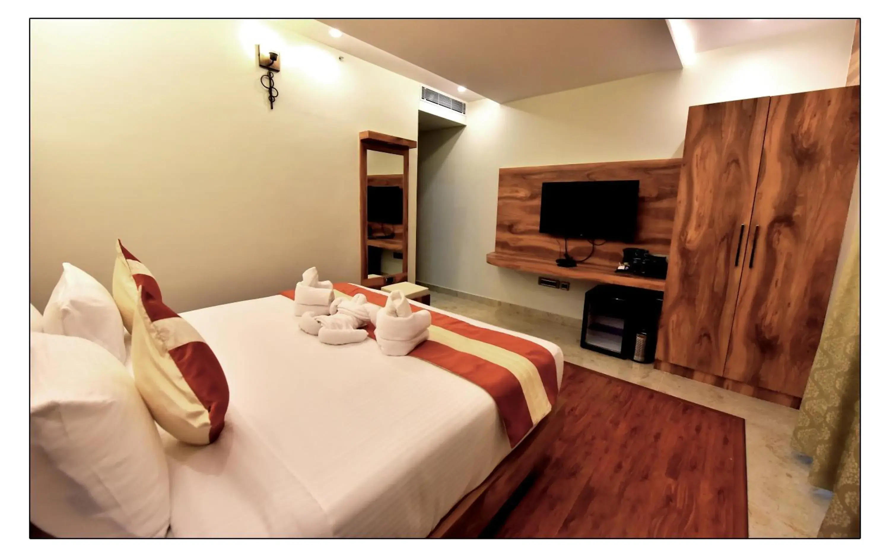 Photo of the whole room, Bed in Royal Lotus View Resotel Photo of the whole room, Bed in Royal Lotus View Resotel